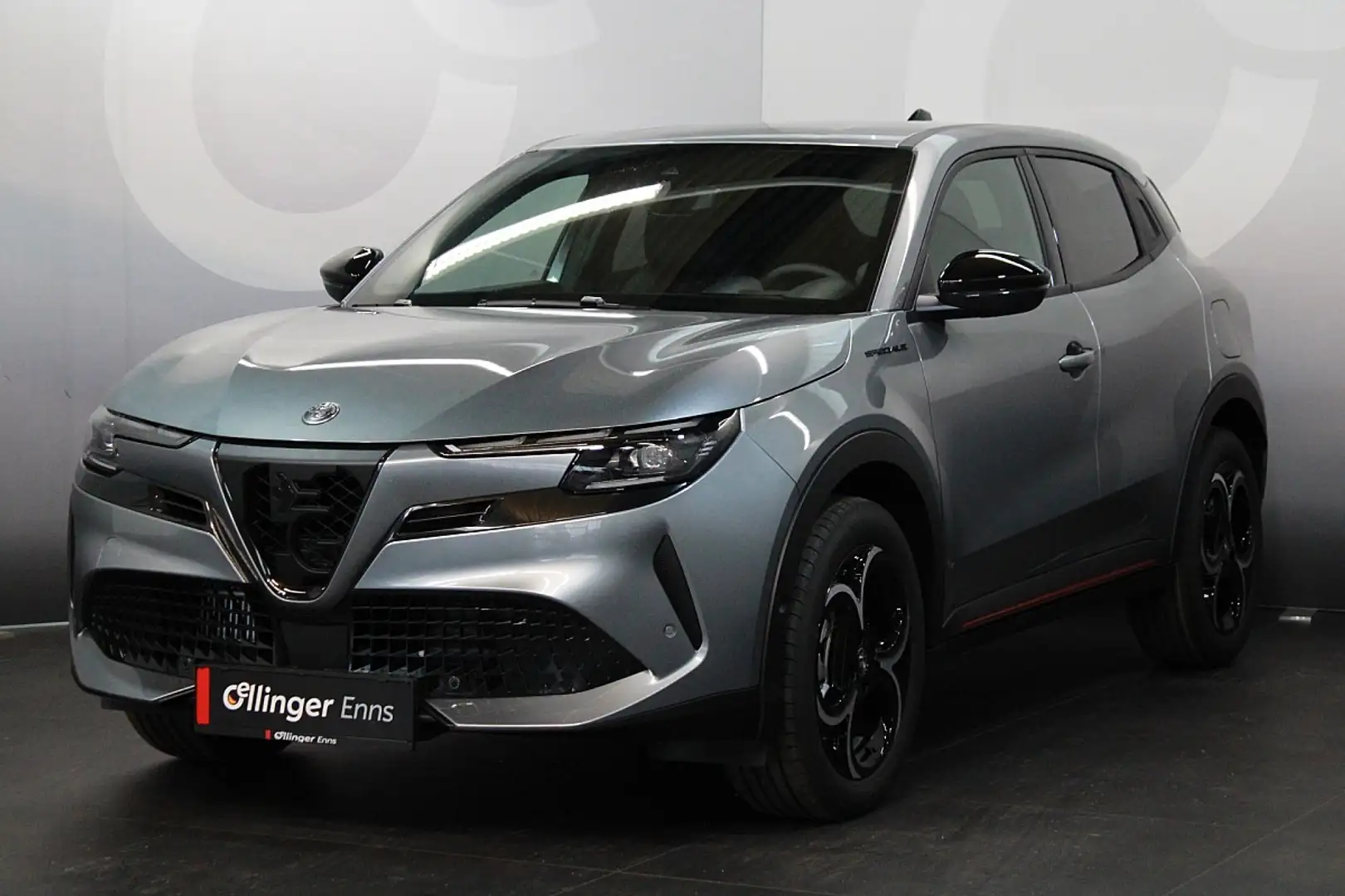 Alfa Romeo Junior Ibrida Speciale 1.2 MHEV e-DCT6 Grau - 2