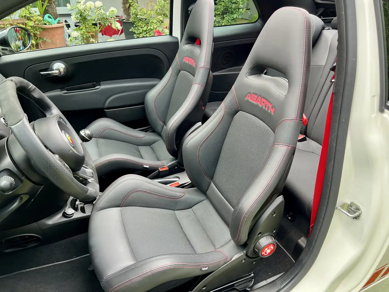 Abarth 595C 2021 — фото 12