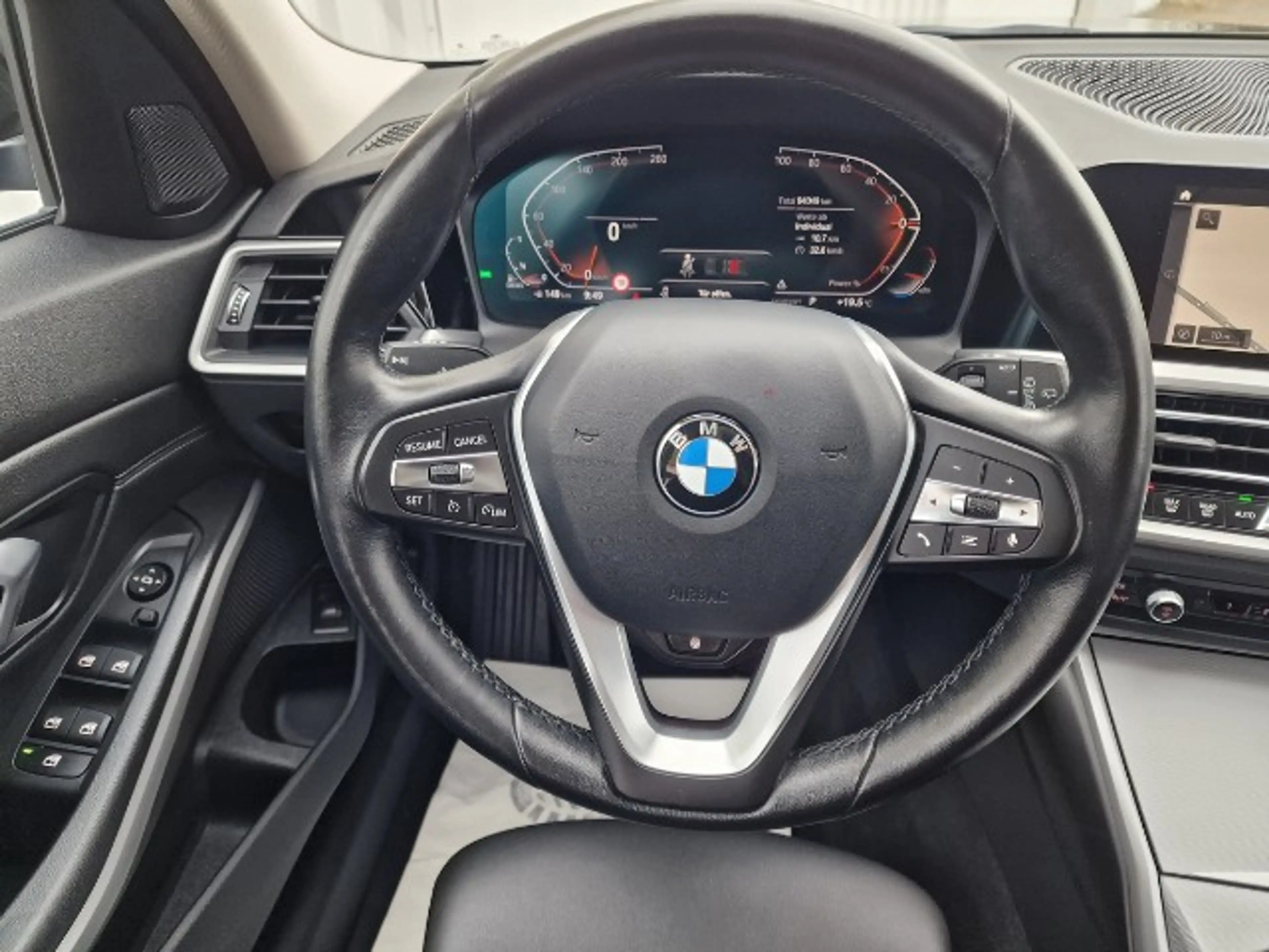 BMW 318 d*Sportsitze*Pano*Live Cockpit Prof.*DAB*LED — photo 14