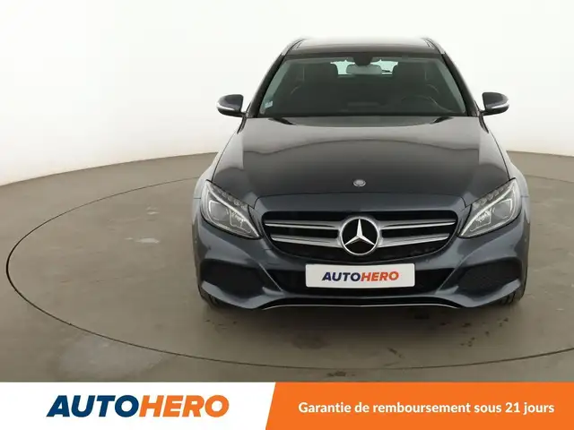 Mercedes-Benz C-Class view 9