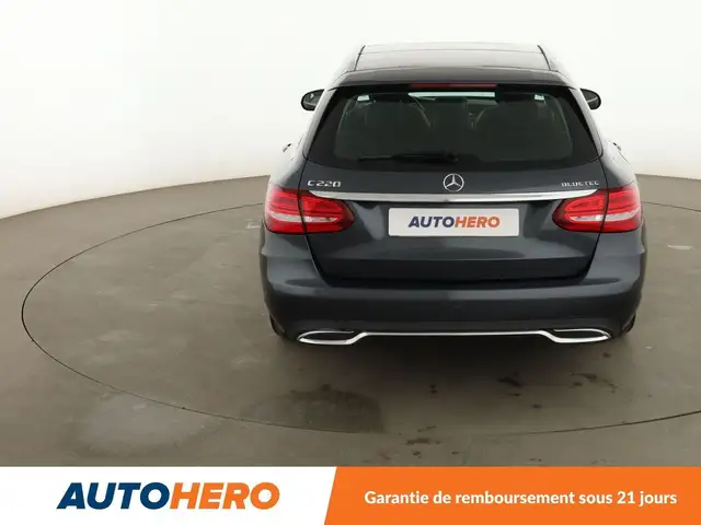 Mercedes-Benz C-Class view 5