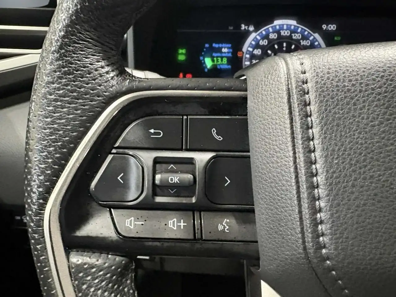 Toyota Tundra снимка Toyota Tundra