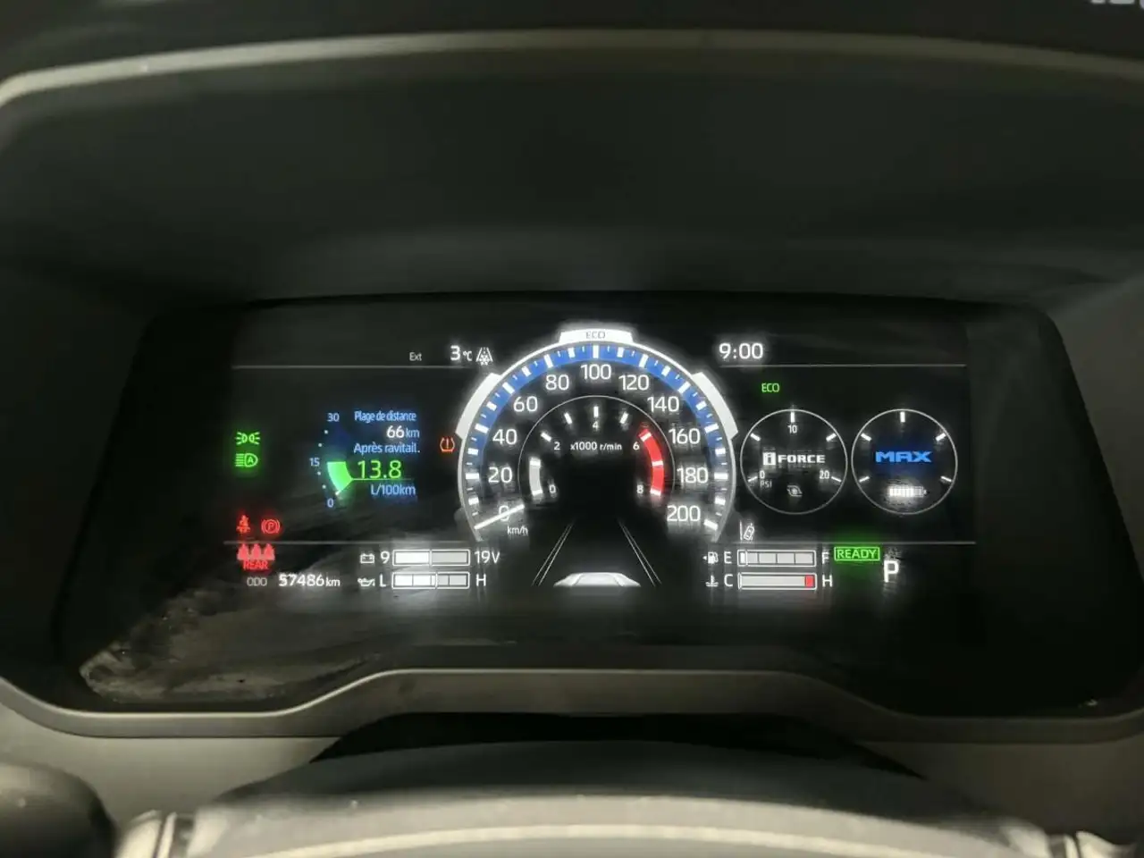 Toyota Tundra снимка Toyota Tundra