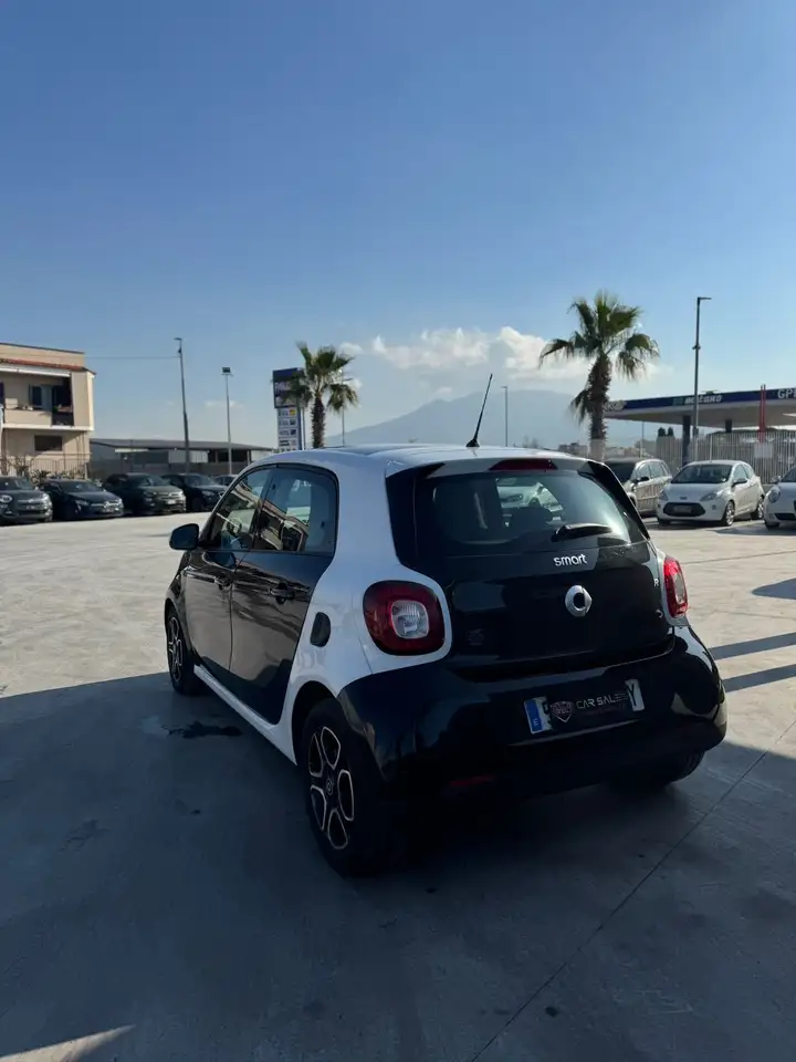 smart forFour 2021