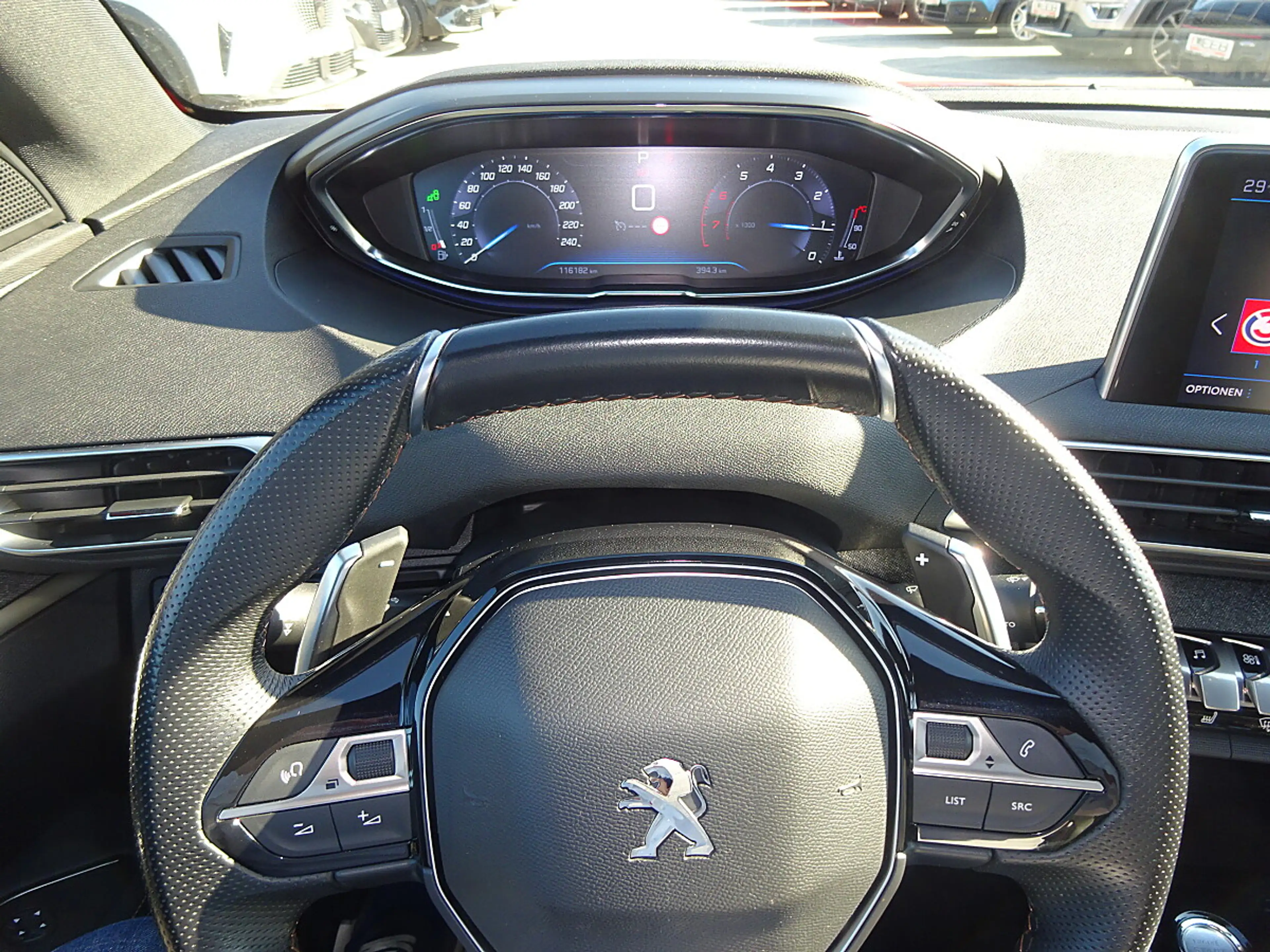 Peugeot 3008 1,2 PureTech 130 S&S EAT8 GT Line — photo 9