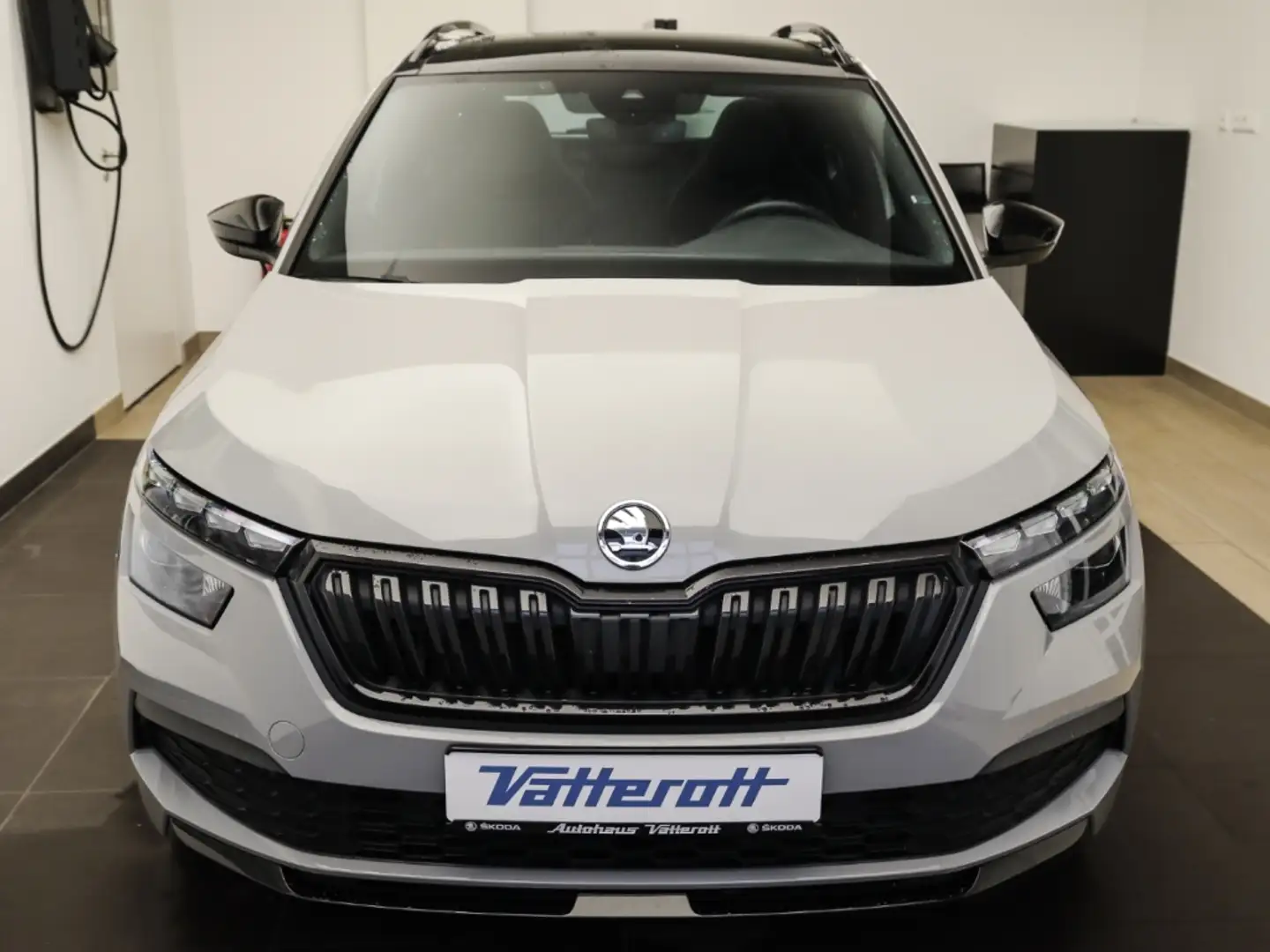 Skoda Kamiq 1.0 TSI Monte Carlo Navi digCockpit Panodach el. K Grau - 2