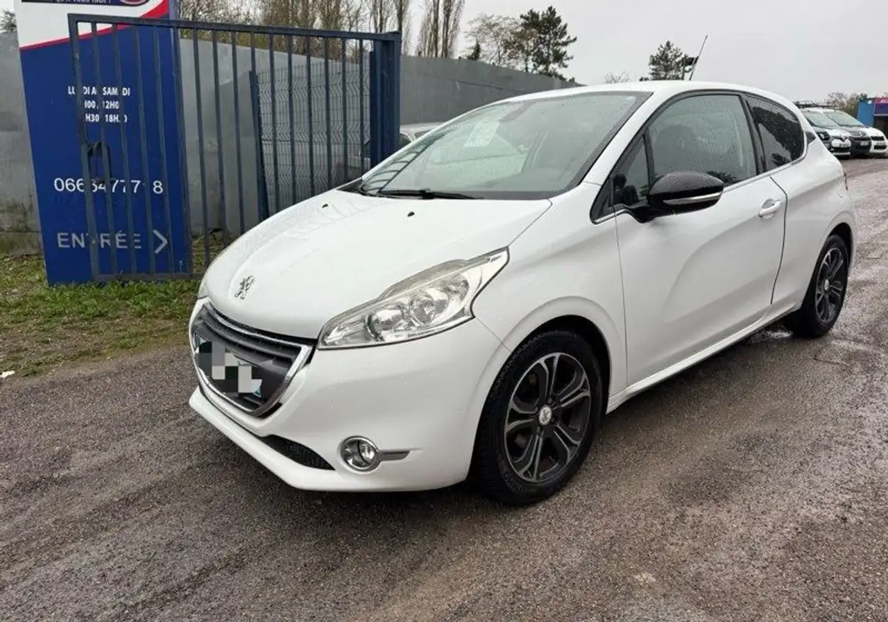 Peugeot 208 Magnifique en 1,4 hdi 70 cv