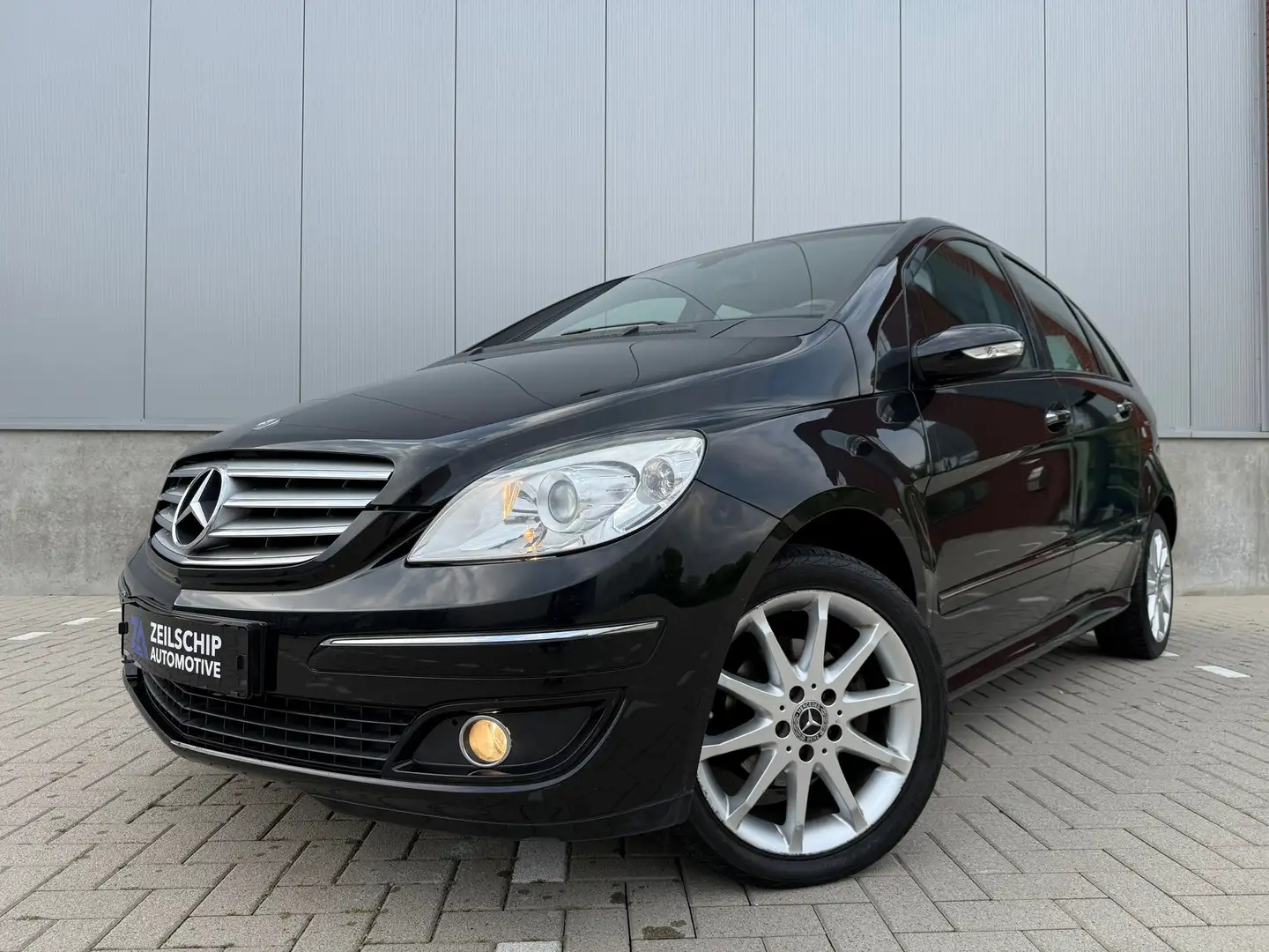 Mercedes-Benz B 170 Avantgarde |Airco|2e Eigenaar| Negru - 1