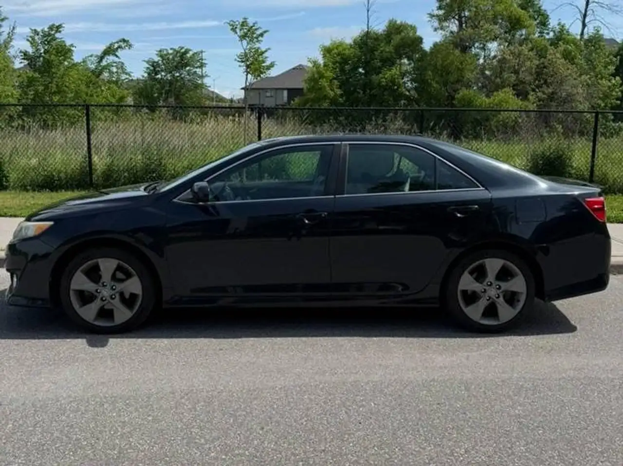 Toyota Camry снимка Toyota Camry