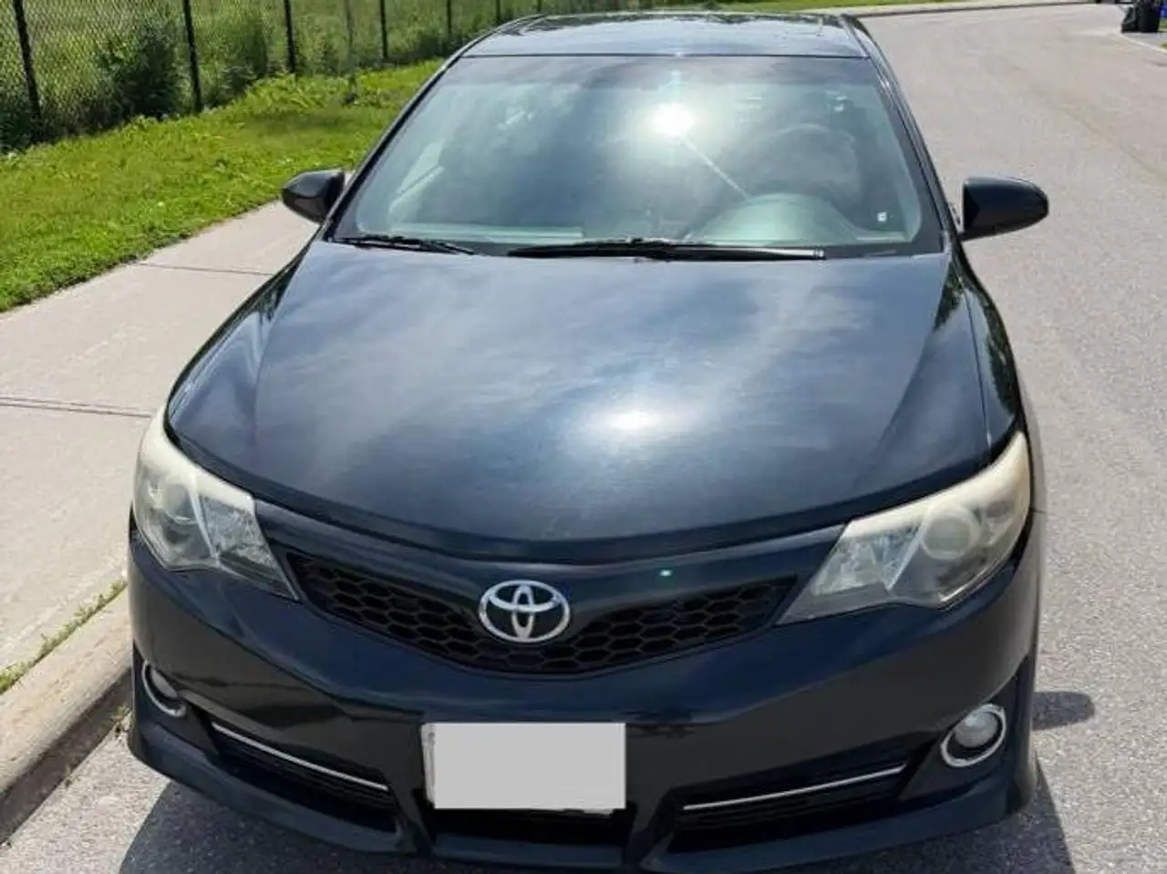 Toyota Camry снимка Toyota Camry