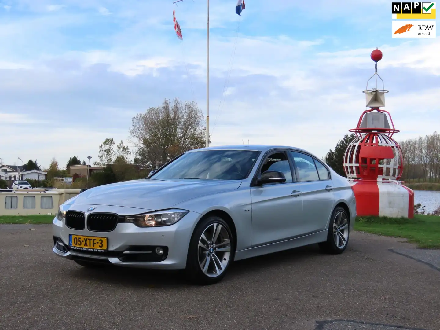 BMW 328 3-serie 328i Executive *245PK *Zeer nette auto !! Grijs - 1