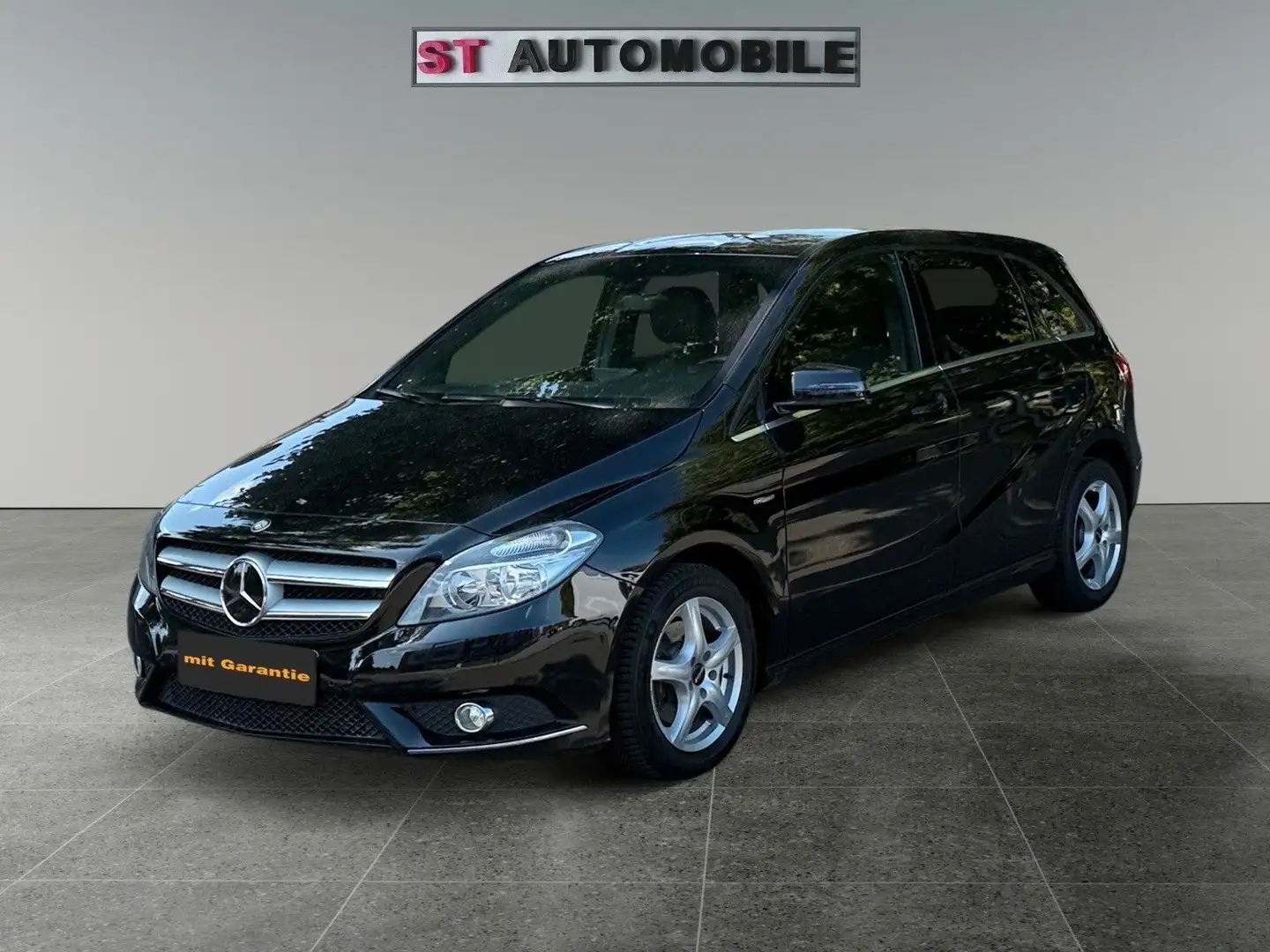 Mercedes-Benz B 180 B -Klasse 1.6-Navi-PDC-Leder Negro - 1