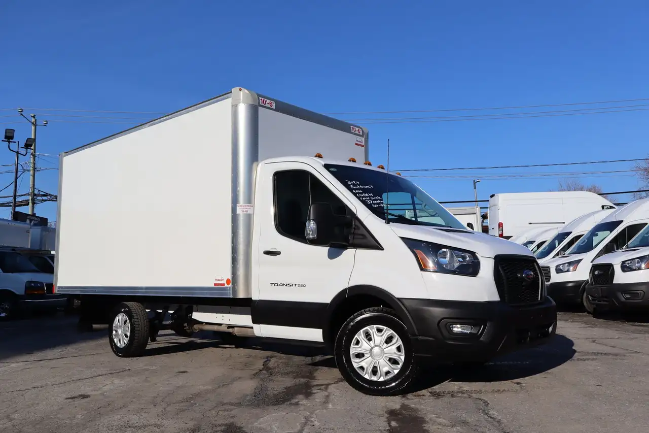 Ford Transit Cargo Van снимка Ford Transit Cargo Van
