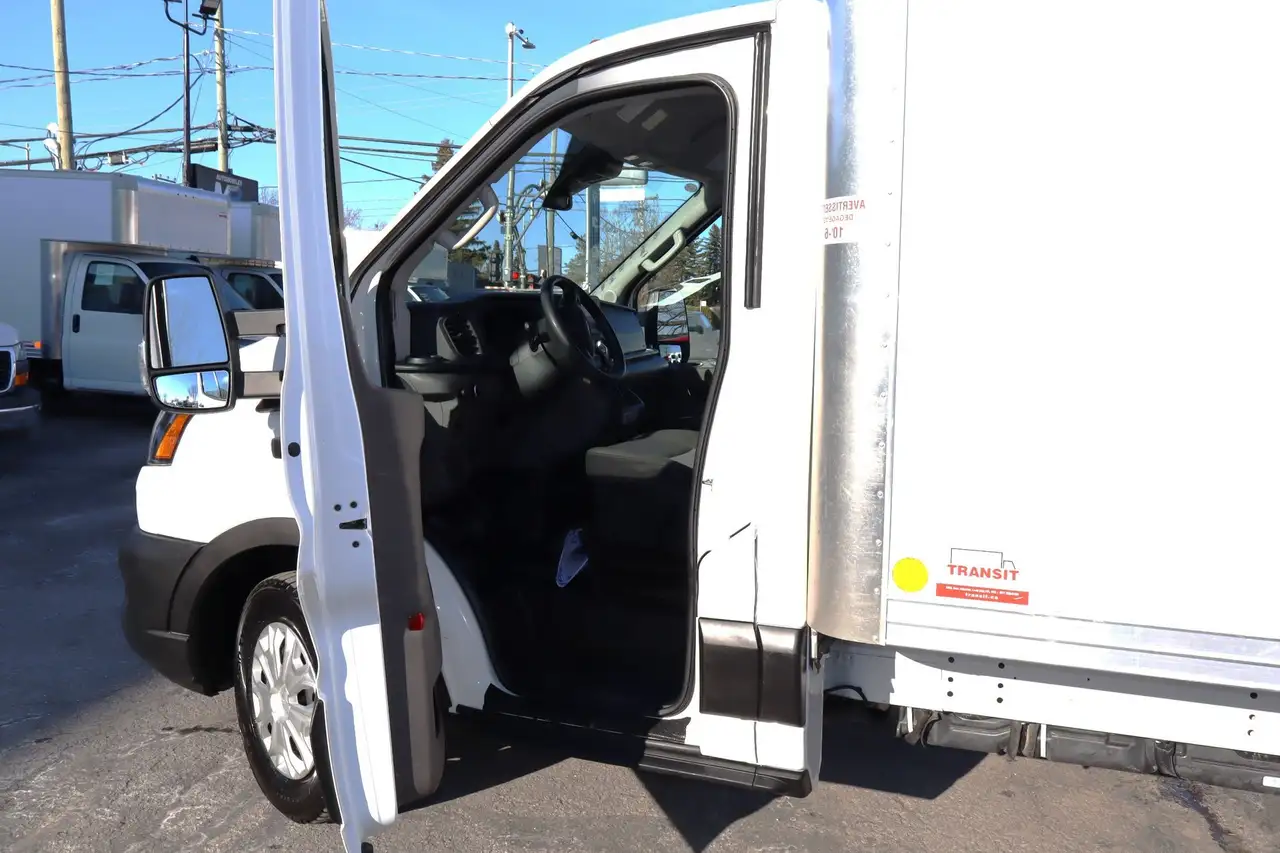 Ford Transit Cargo Van снимка Ford Transit Cargo Van