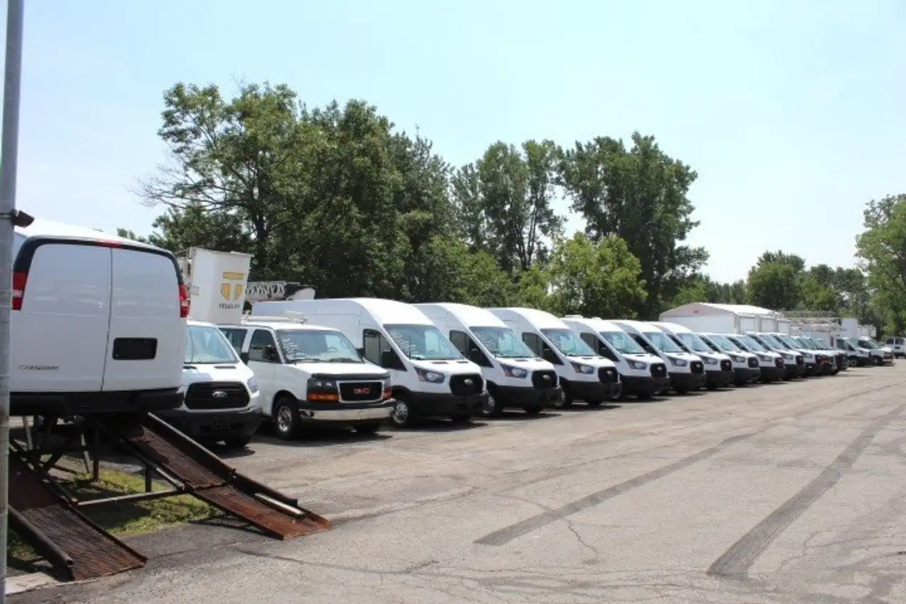 Ford Transit Cargo Van снимка Ford Transit Cargo Van