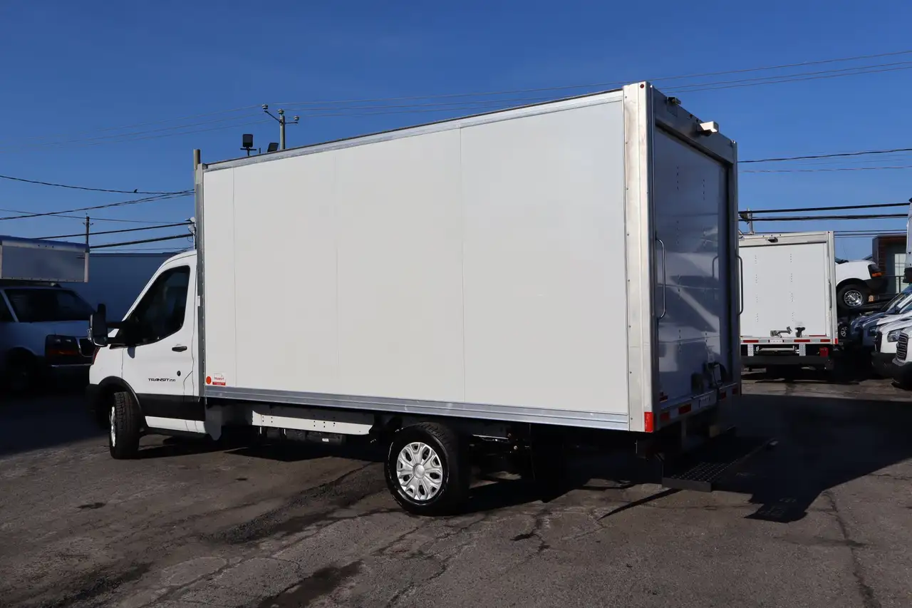 Ford Transit Cargo Van снимка Ford Transit Cargo Van