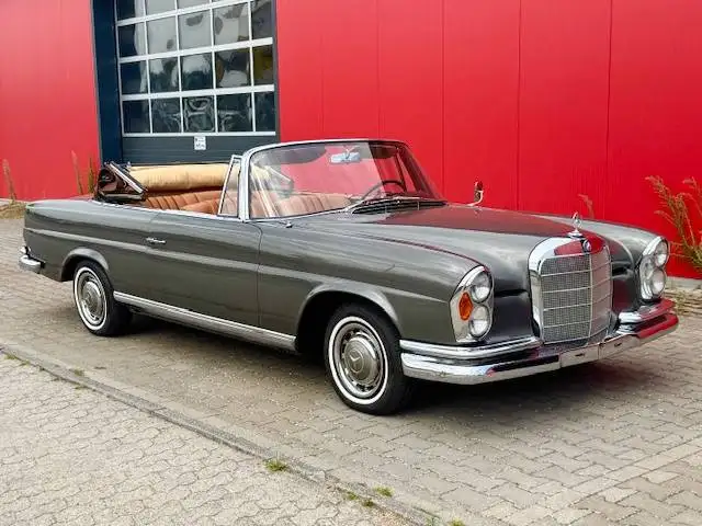 Mercedes-Benz 220 220 Cabrio W 111, Restauriert