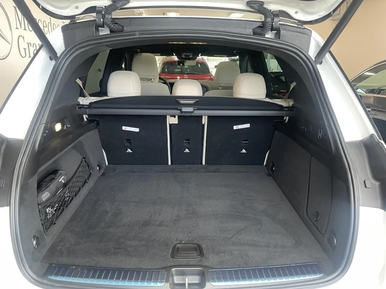 Mercedes-Benz GLE снимка Mercedes-Benz GLE