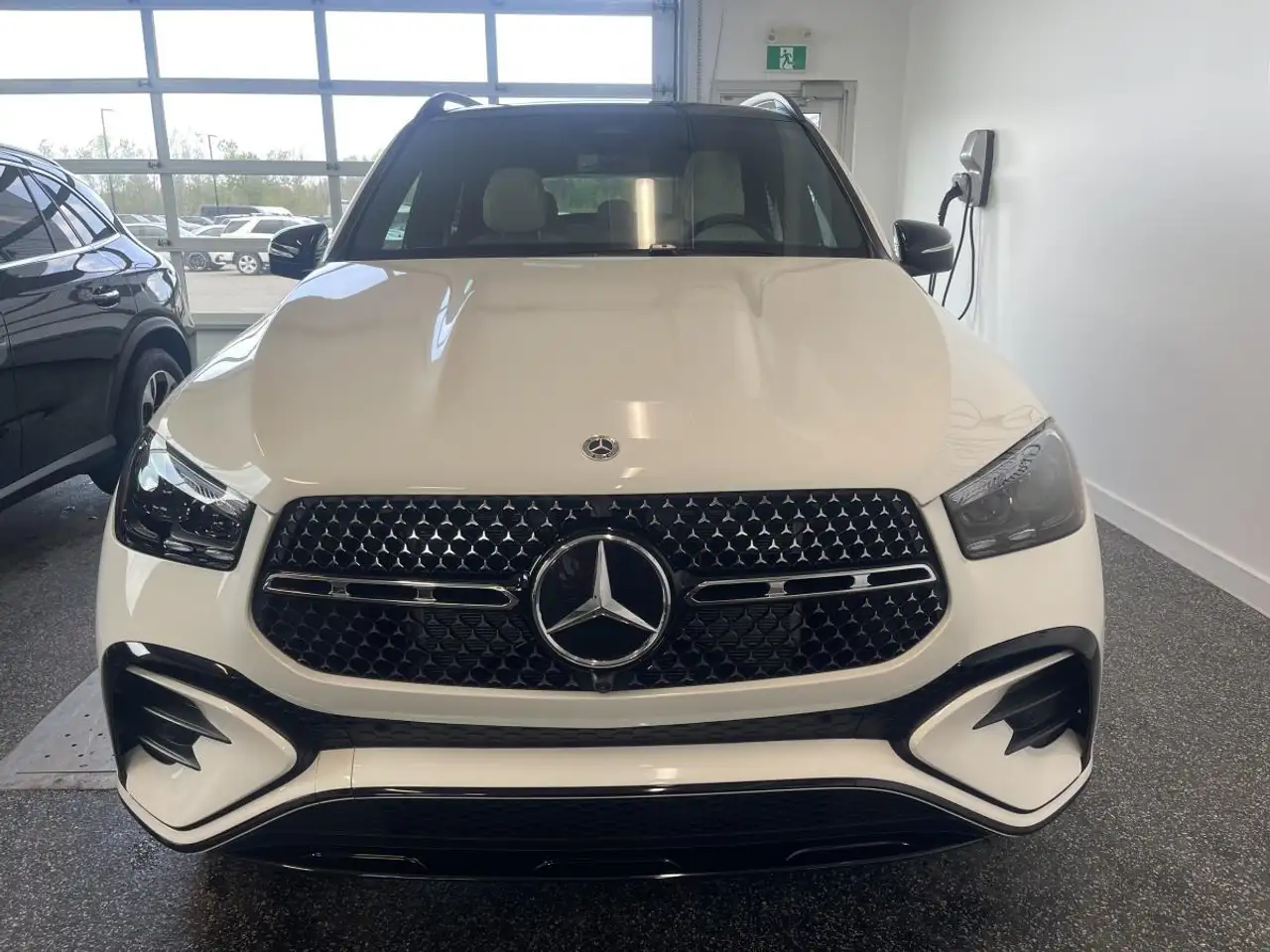 Mercedes-Benz GLE снимка Mercedes-Benz GLE