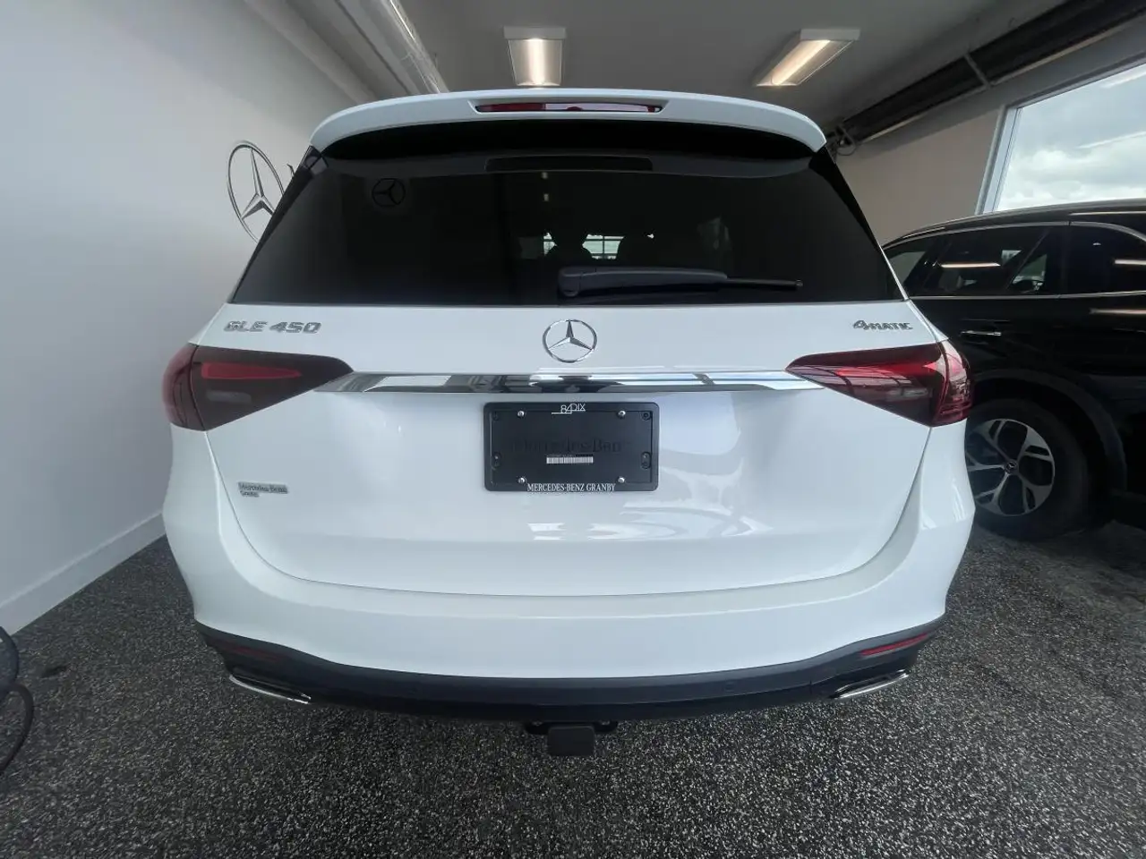 Mercedes-Benz GLE снимка Mercedes-Benz GLE