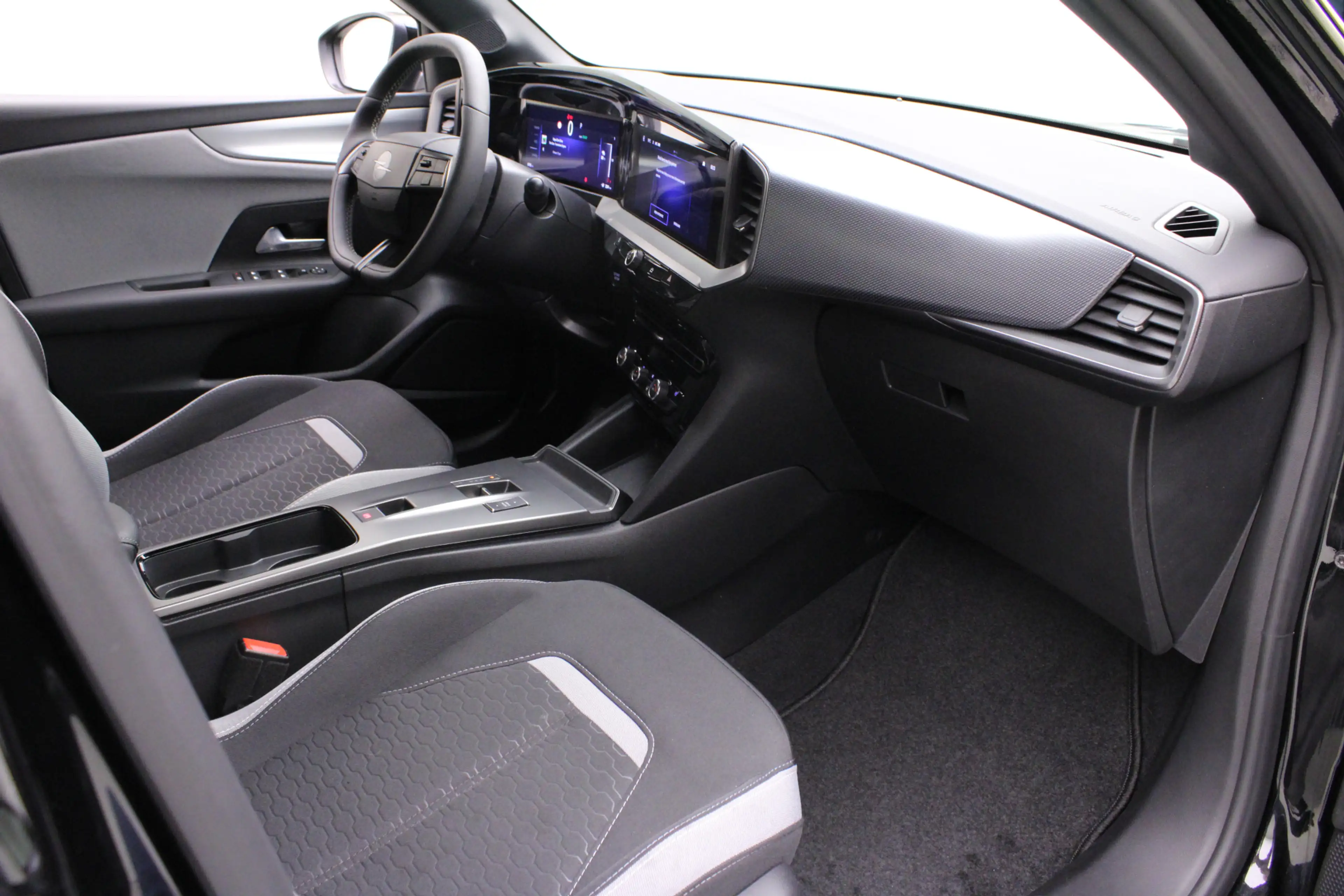 Opel Mokka-E Electric Business Edition 54 kWh long range | Full — photo 15