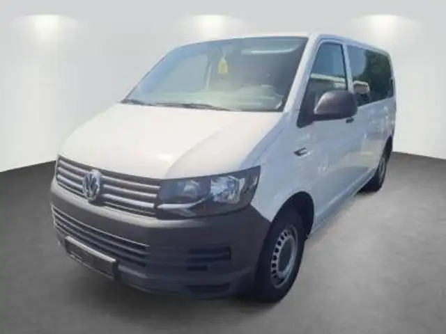 Volkswagen T6 Kombi 9-Sitzer AHK PDC Klimaanlage