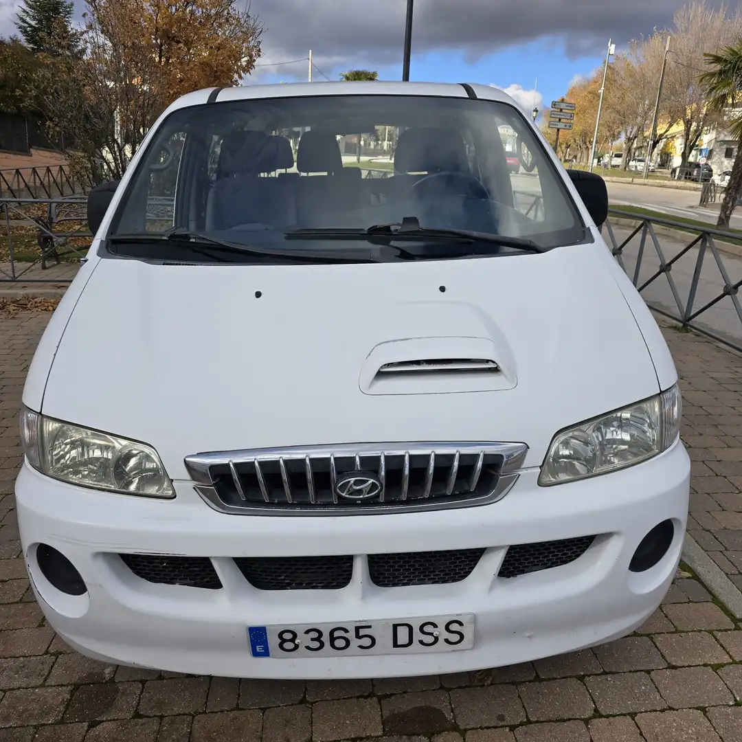 Hyundai H-1 2.5TCI SVX - 2