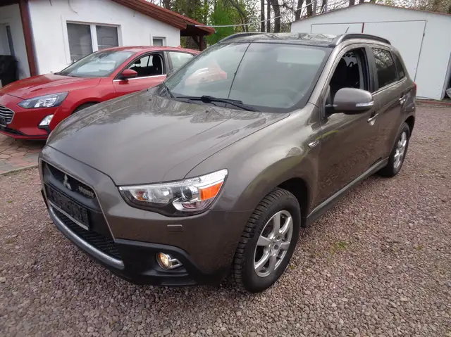 Mitsubishi ASX -4WD -PANORAMADACH -NAVI -LEDER -2.HAND