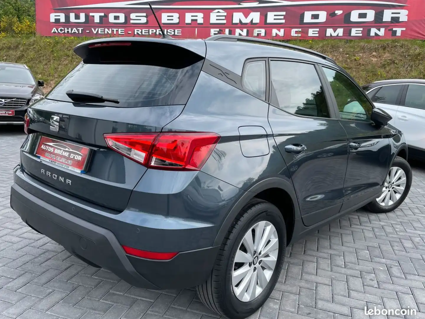 SEAT Arona Arona 1.0 EcoTSI 110 ch Start/Stop BVM6 Gris - 2