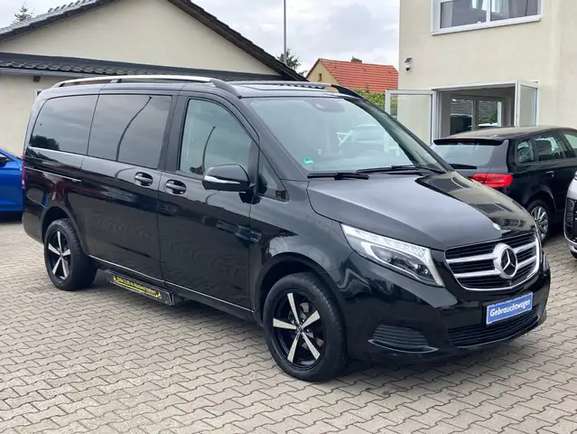 Mercedes-Benz V 220 CDI 7G-Tronic Rollstuhl-Lift