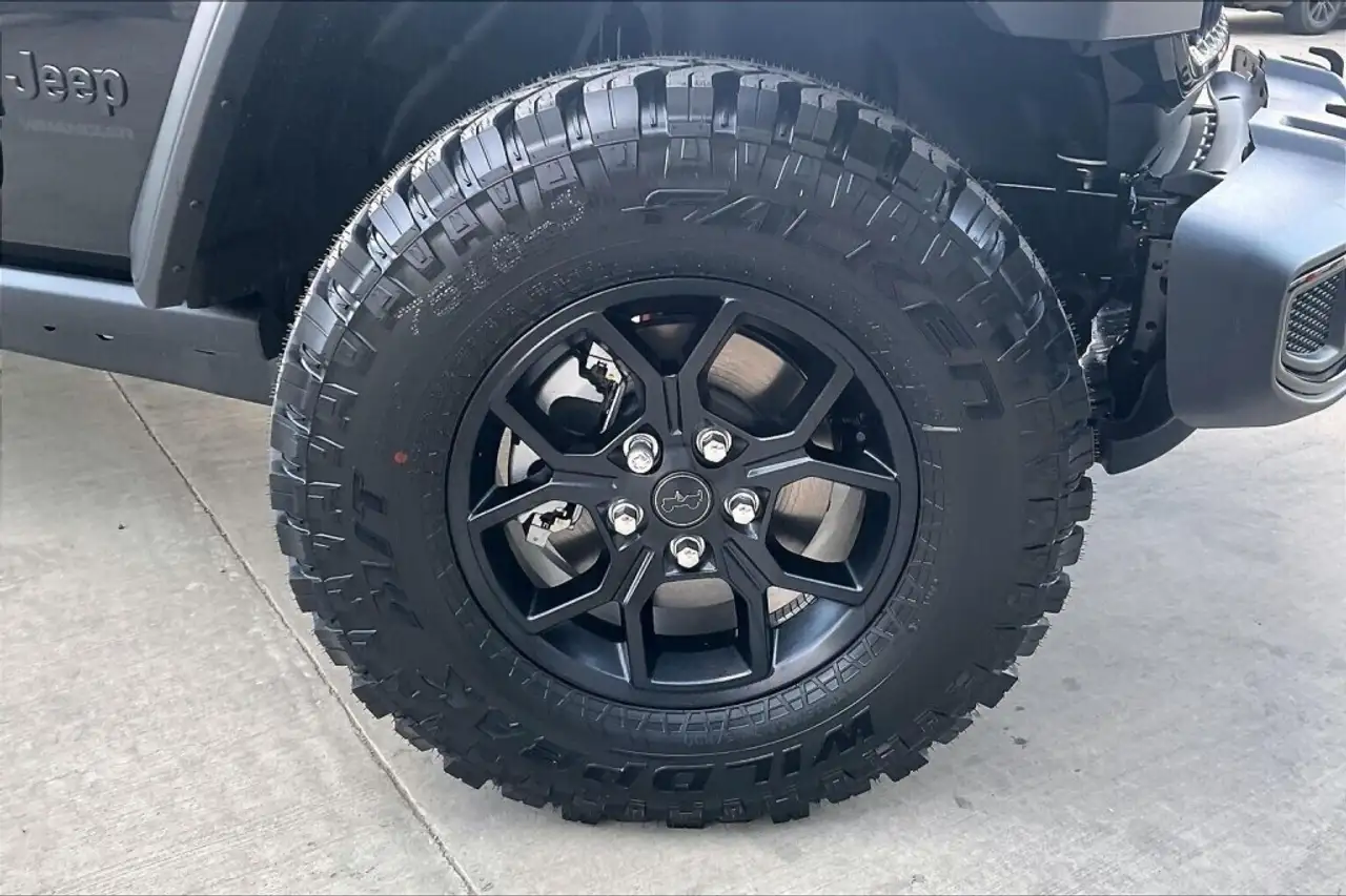 Jeep Wrangler снимка Jeep Wrangler