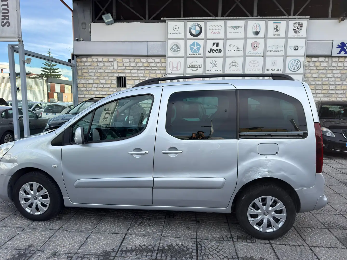 Peugeot Partner Partner Tepee 2008 Tepee 1.6 hdi Active 92 cv Ezüst - 2