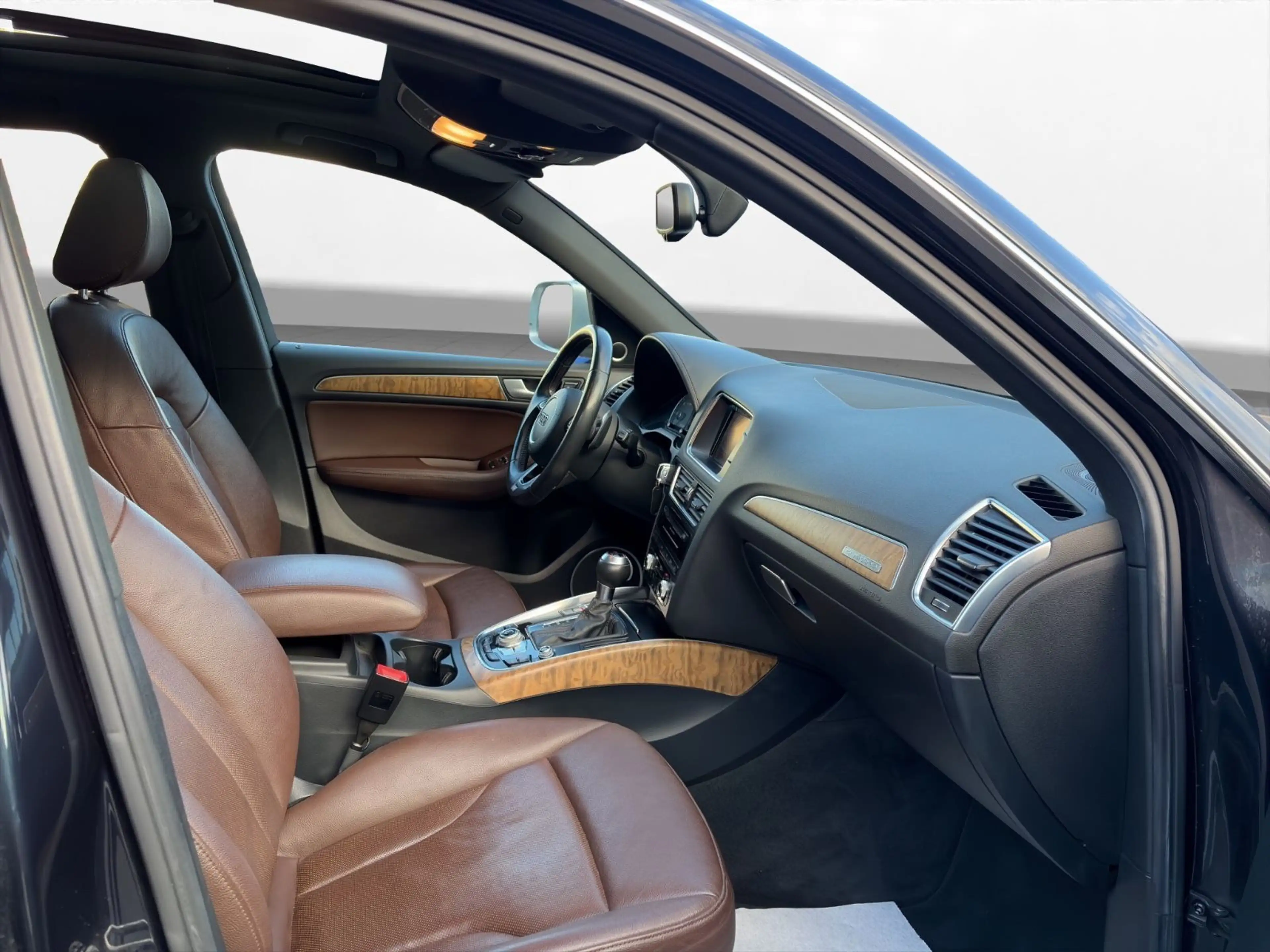 Audi SQ5 3.0 TDI quattro 1Hand Pano Leder Full — photo 13