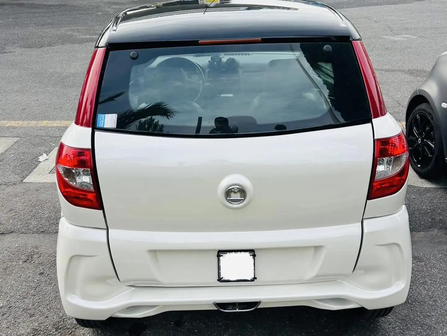 Aixam Mega Weiß - 1