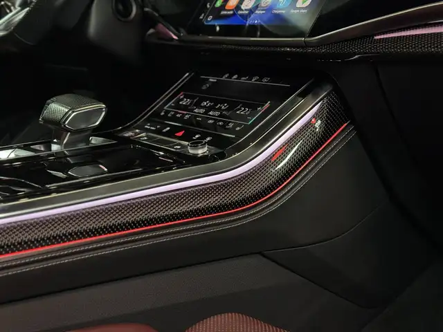 Audi SQ8 view 17