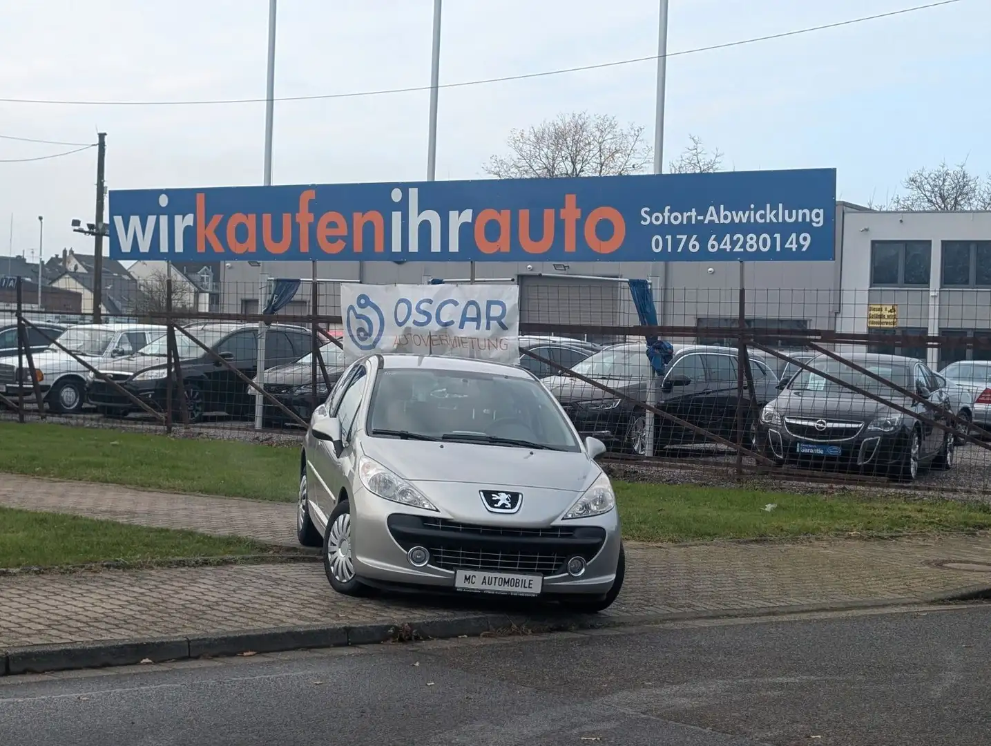 Peugeot 207 Sport*AUTOMATIK*KLIMA*ZV-FUNK*RADIO-CD !! Grau - 1