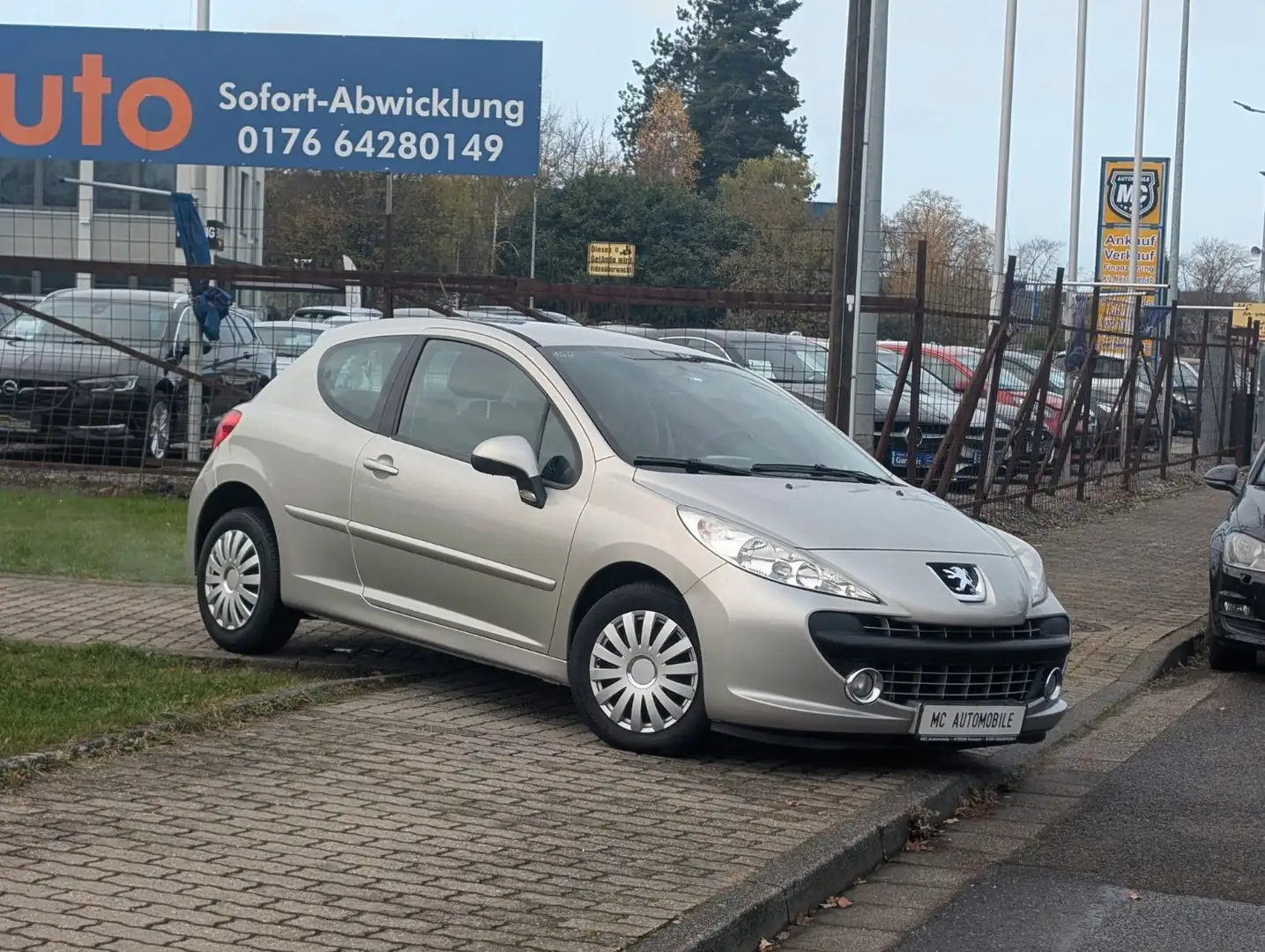 Peugeot 207 Sport*AUTOMATIK*KLIMA*ZV-FUNK*RADIO-CD !! Grau - 2