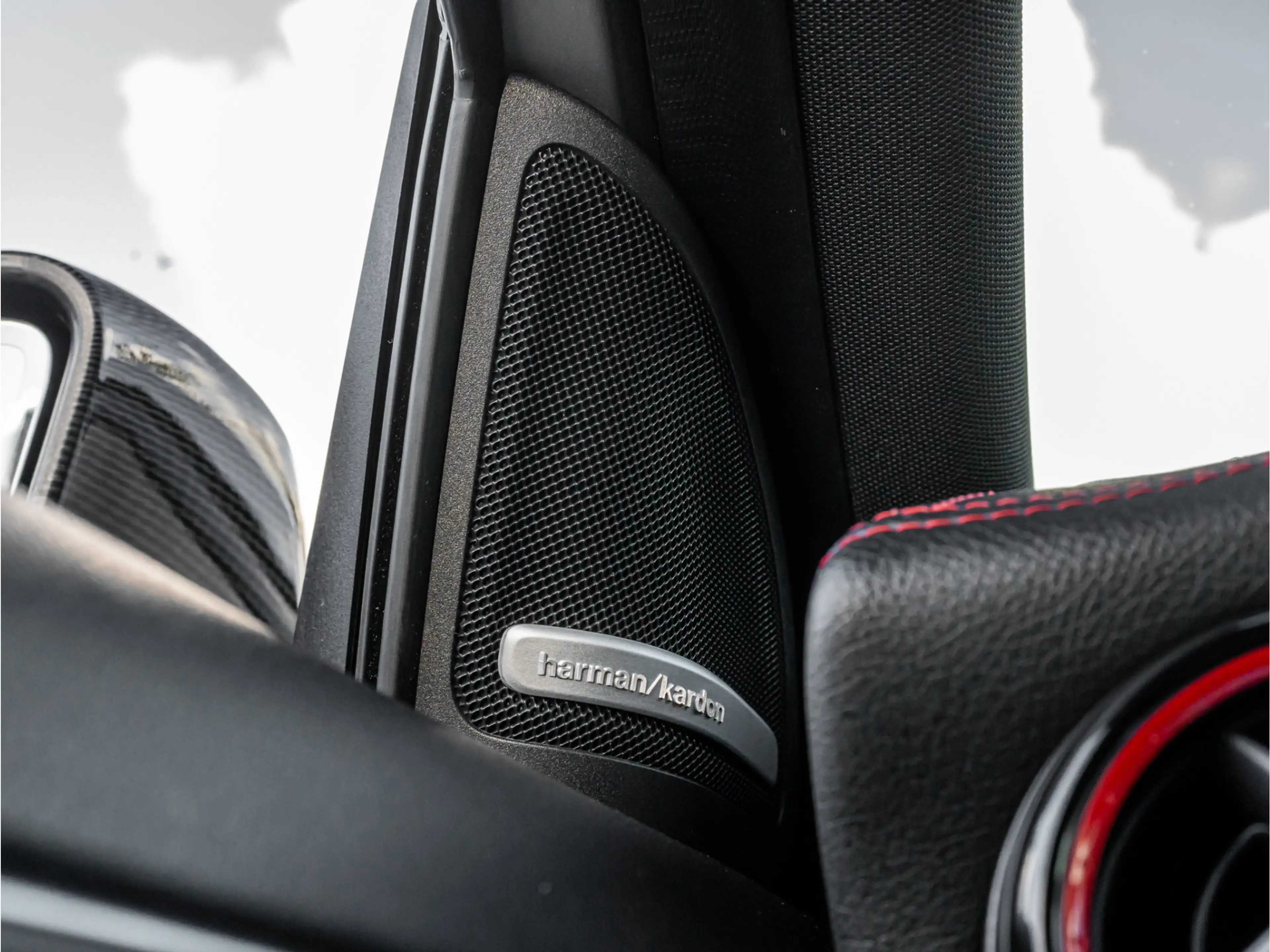 Mercedes-Benz A 45 AMG 4MATIC SCHAALSTOELEN AERO 19 INCH HARMAN KARDON ME — photo 9