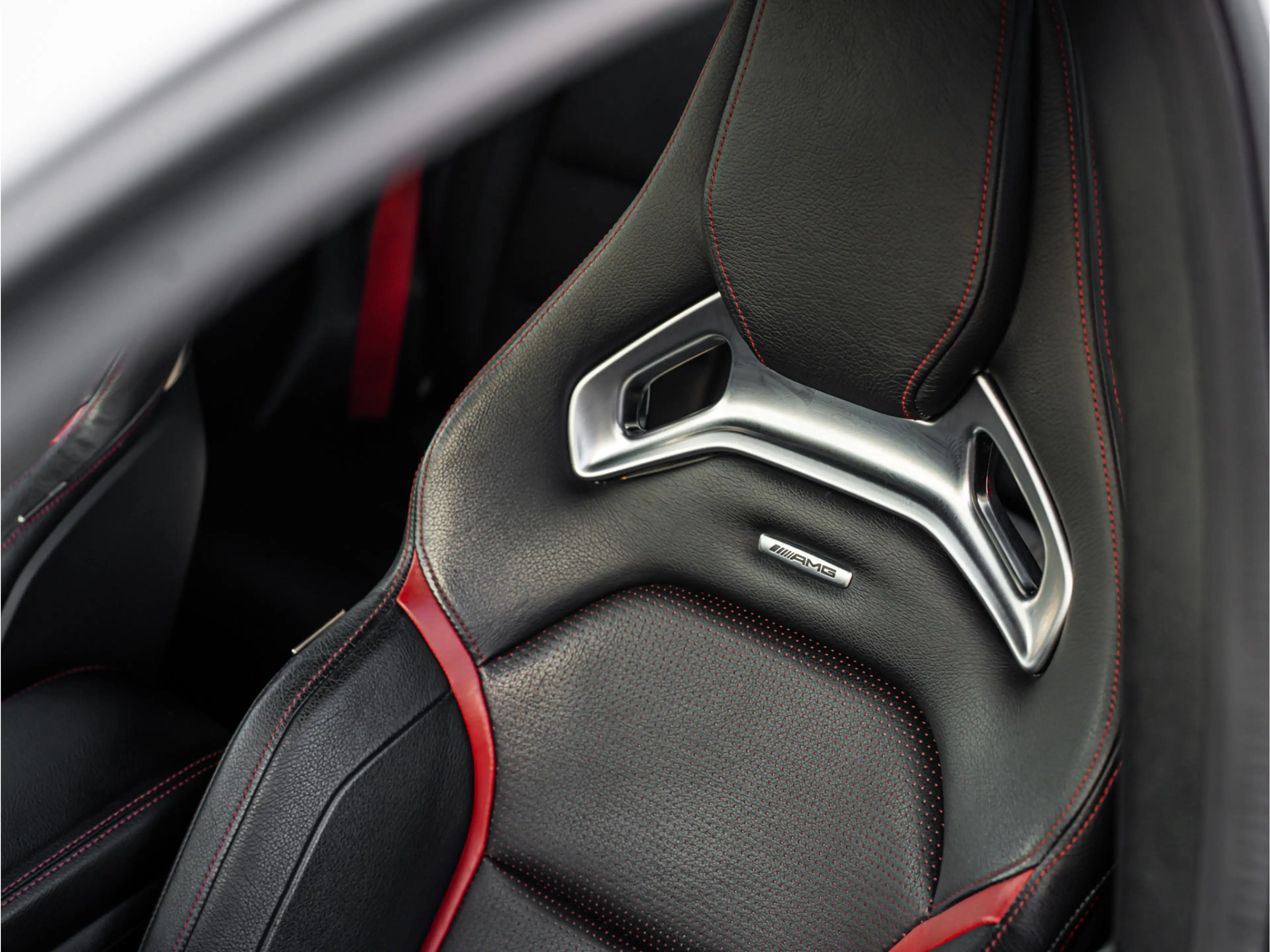 Mercedes-Benz A 45 AMG 4MATIC SCHAALSTOELEN AERO 19 INCH HARMAN KARDON ME — photo 13