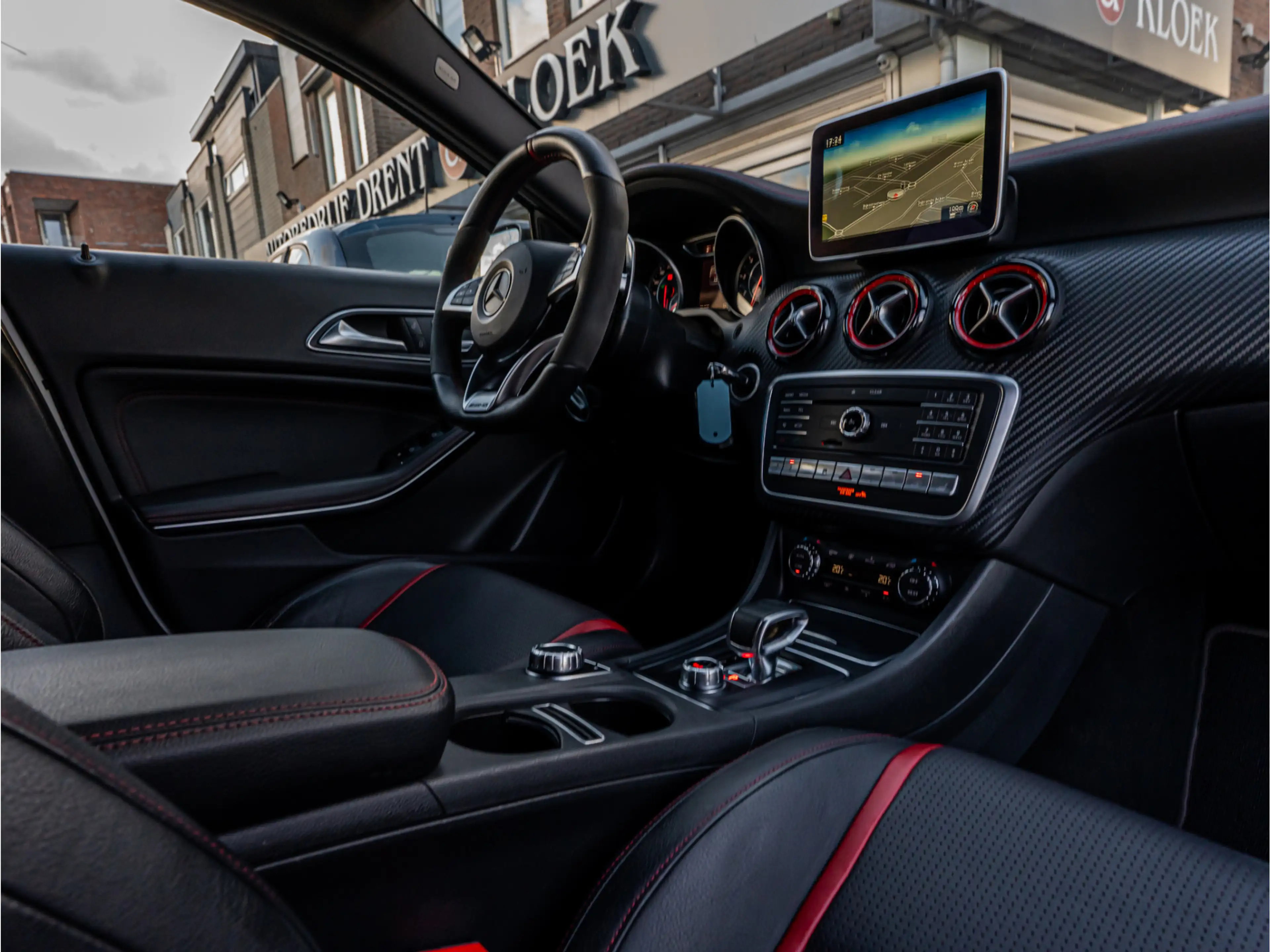 Mercedes-Benz A 45 AMG 4MATIC SCHAALSTOELEN AERO 19 INCH HARMAN KARDON ME — photo 23
