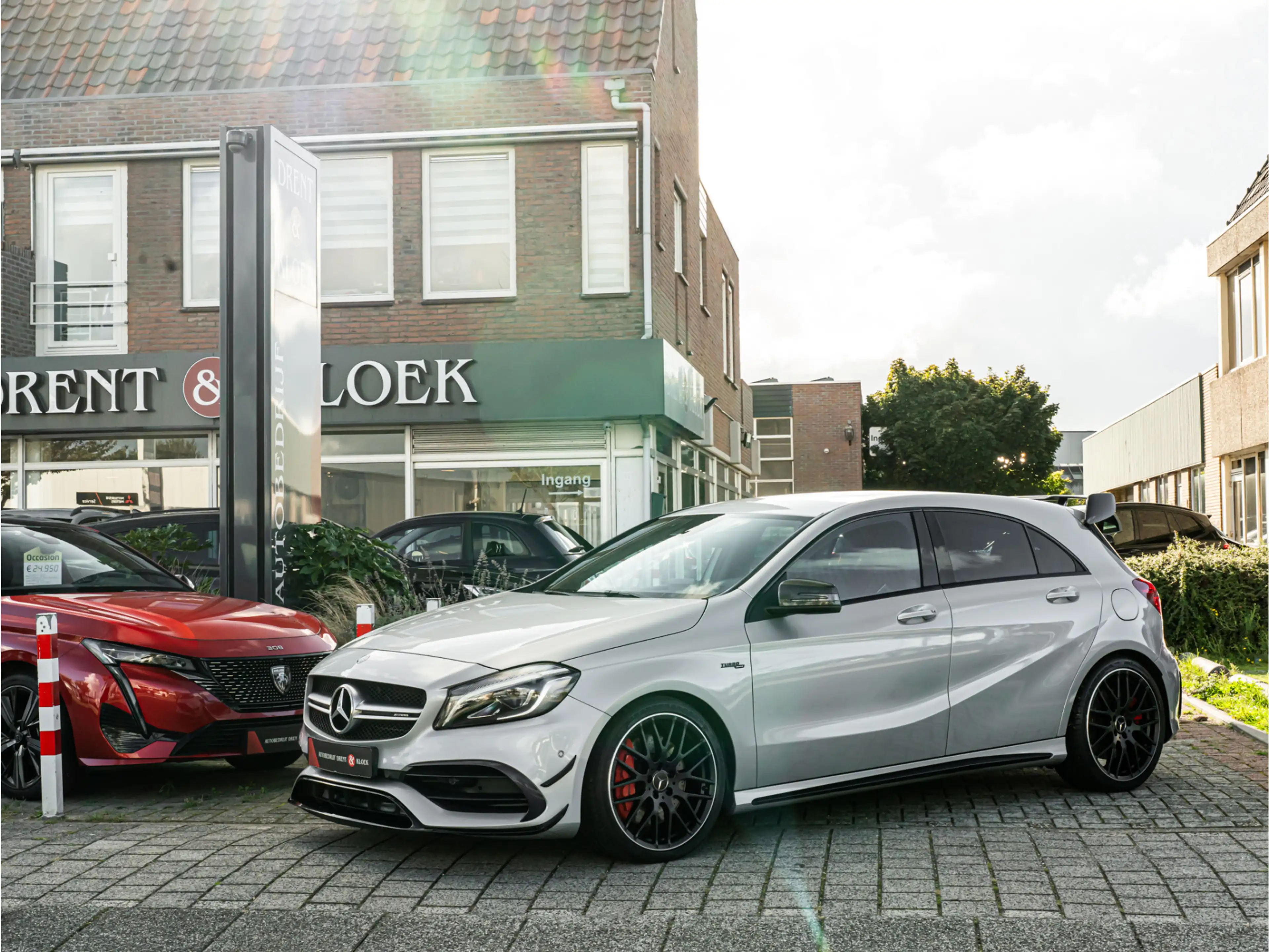 Mercedes-Benz A 45 AMG 4MATIC SCHAALSTOELEN AERO 19 INCH HARMAN KARDON ME — photo 14