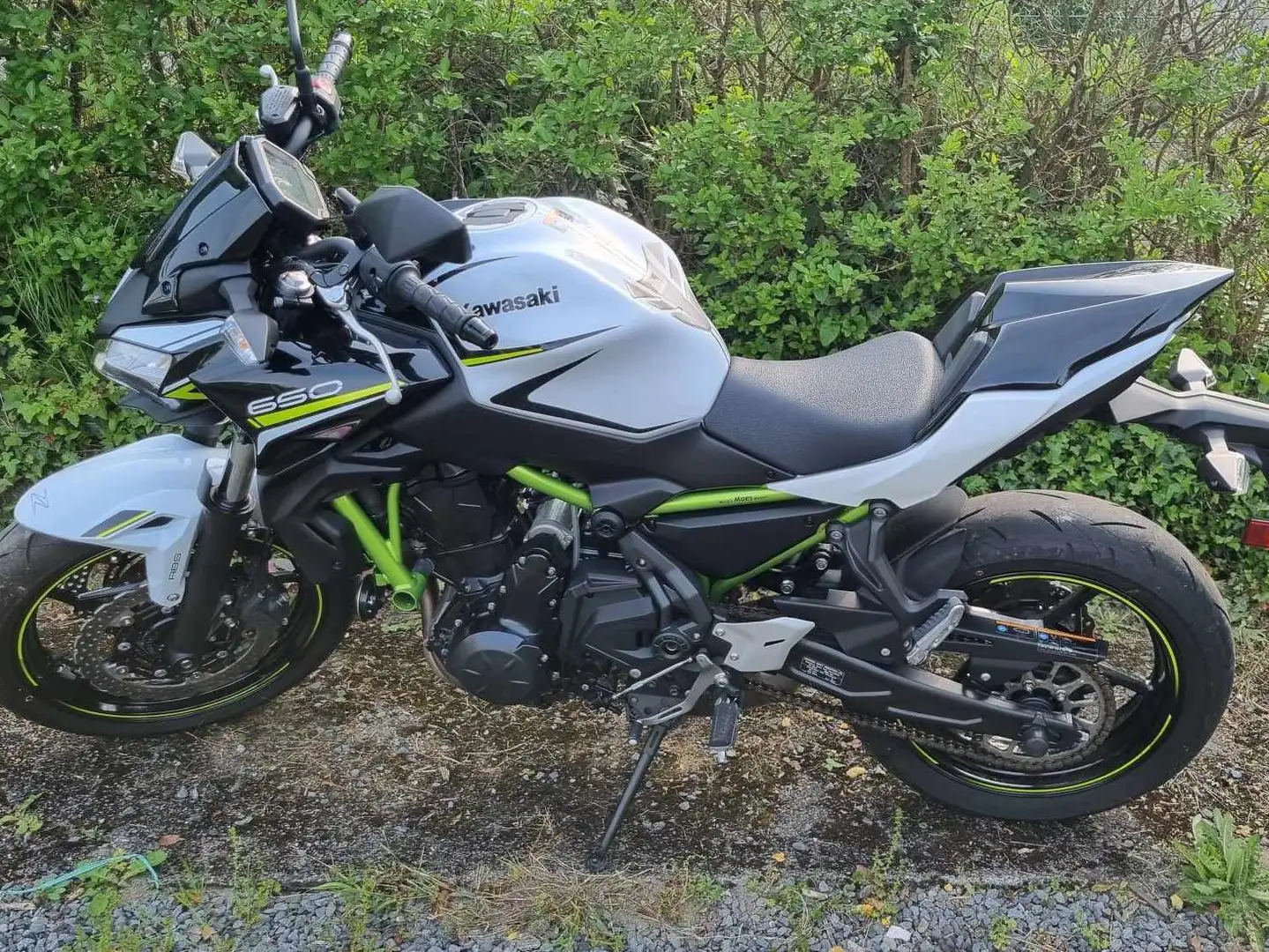 Kawasaki Z 650 Wit - 2