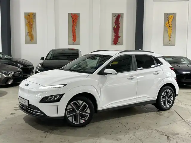 Hyundai KONA Trend 204 PS WäPu ACC RFK NAV LED