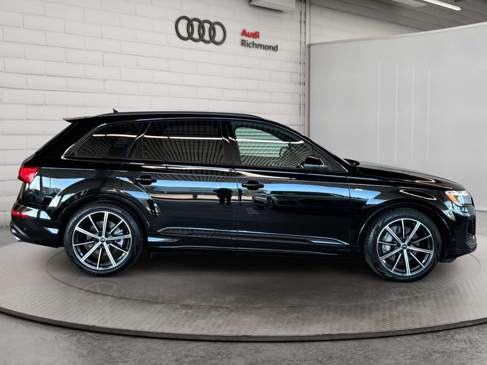 2026 Audi Q7 Technik — снимка 1
