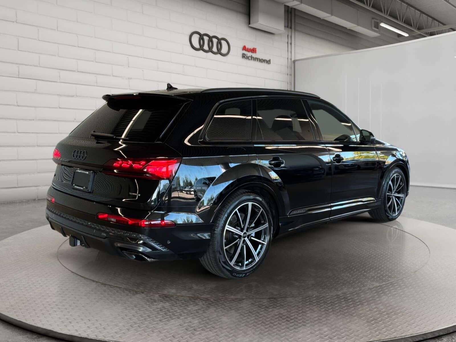 2026 Audi Q7 Technik — снимка 1
