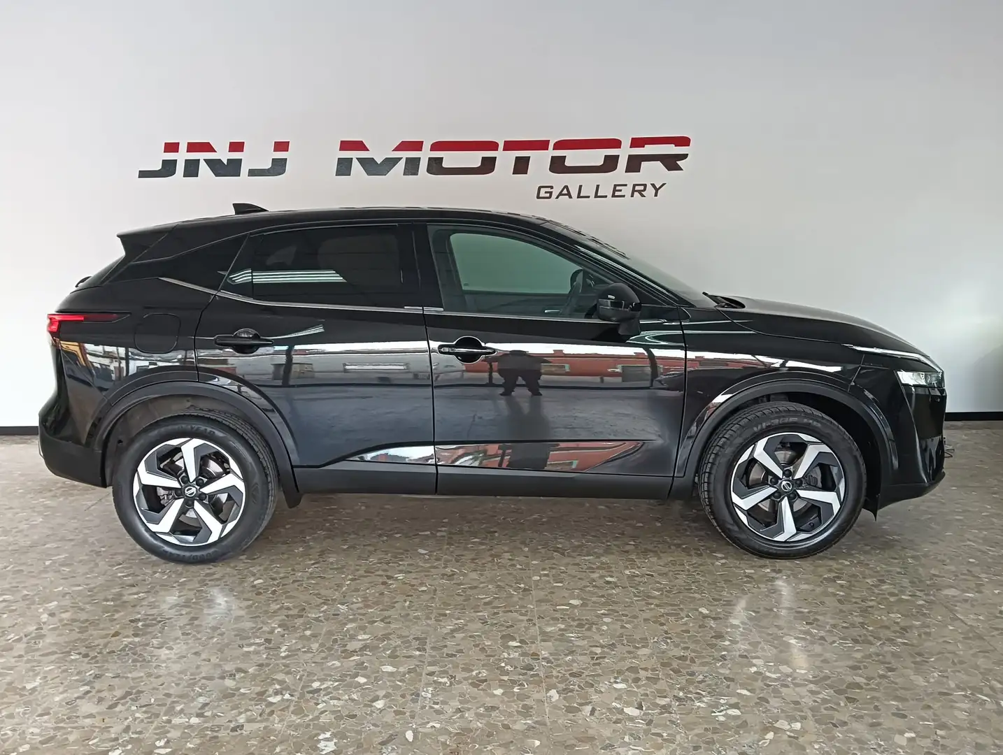 Nissan Qashqai 1.3 DIG-T mHEV 12V N-Connecta 4x2 103kW Negro - 1