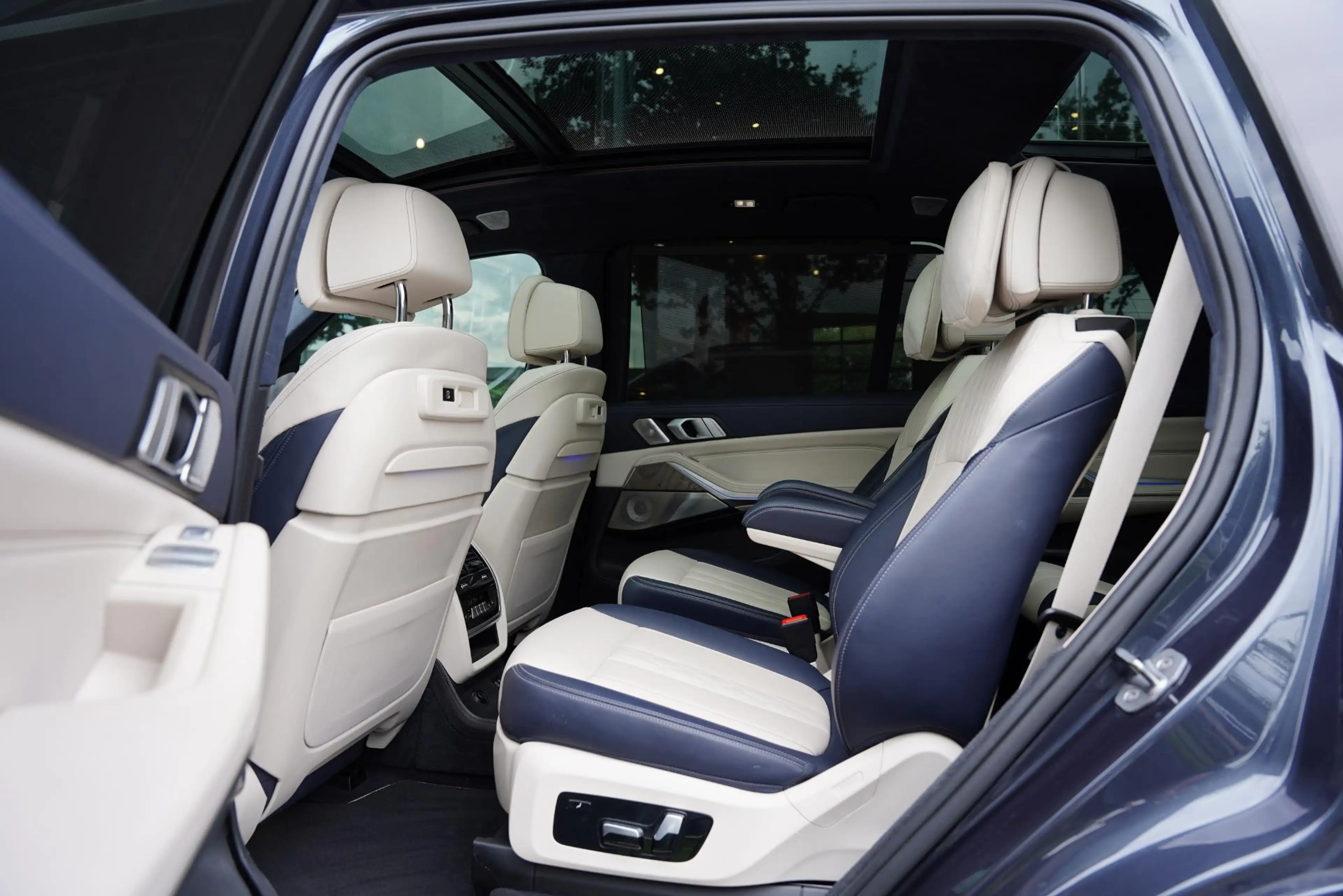 BMW X7 X-Drive 40 I / Individual / 6 Persoons / Bowers & — photo 7