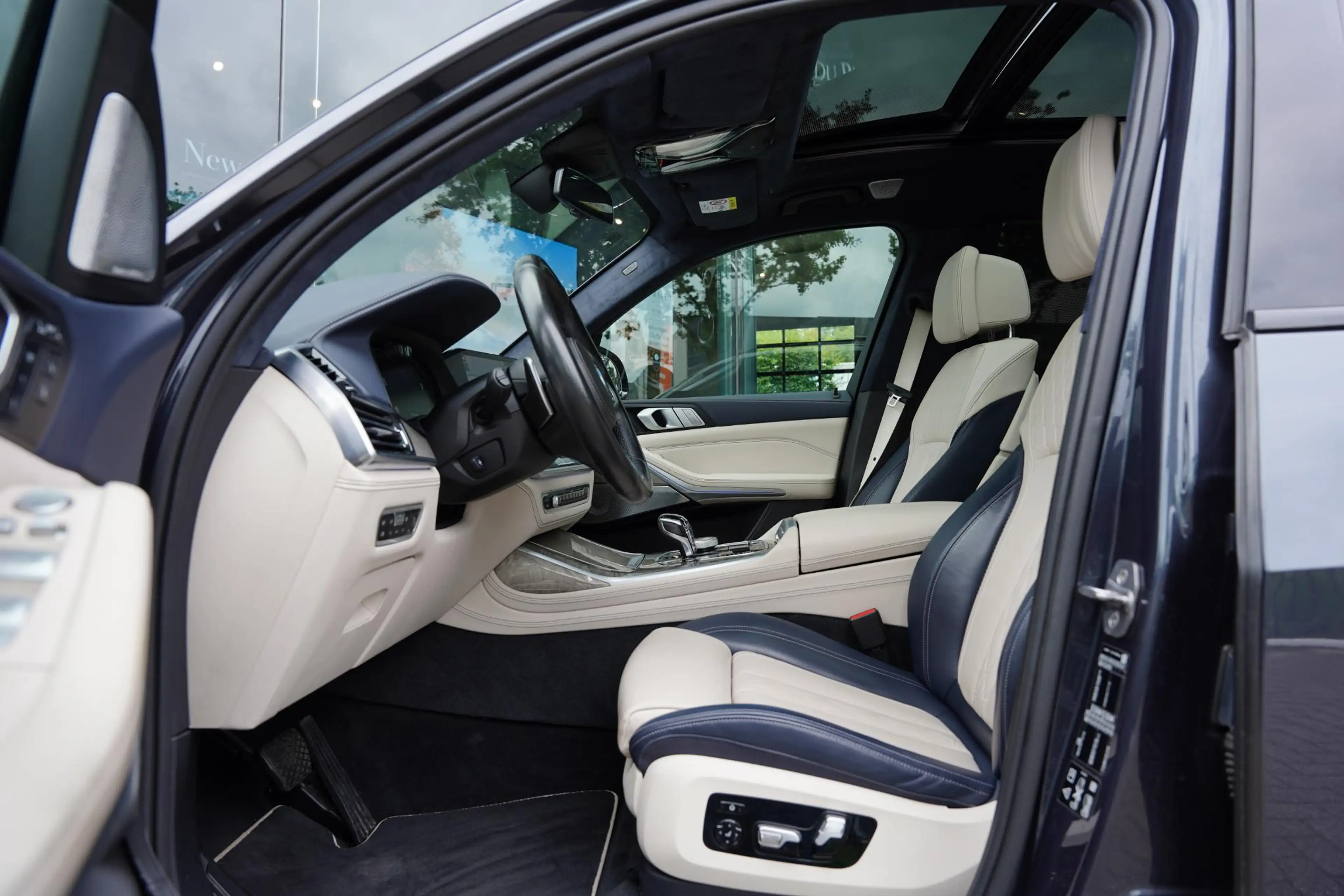BMW X7 X-Drive 40 I / Individual / 6 Persoons / Bowers & — photo 5