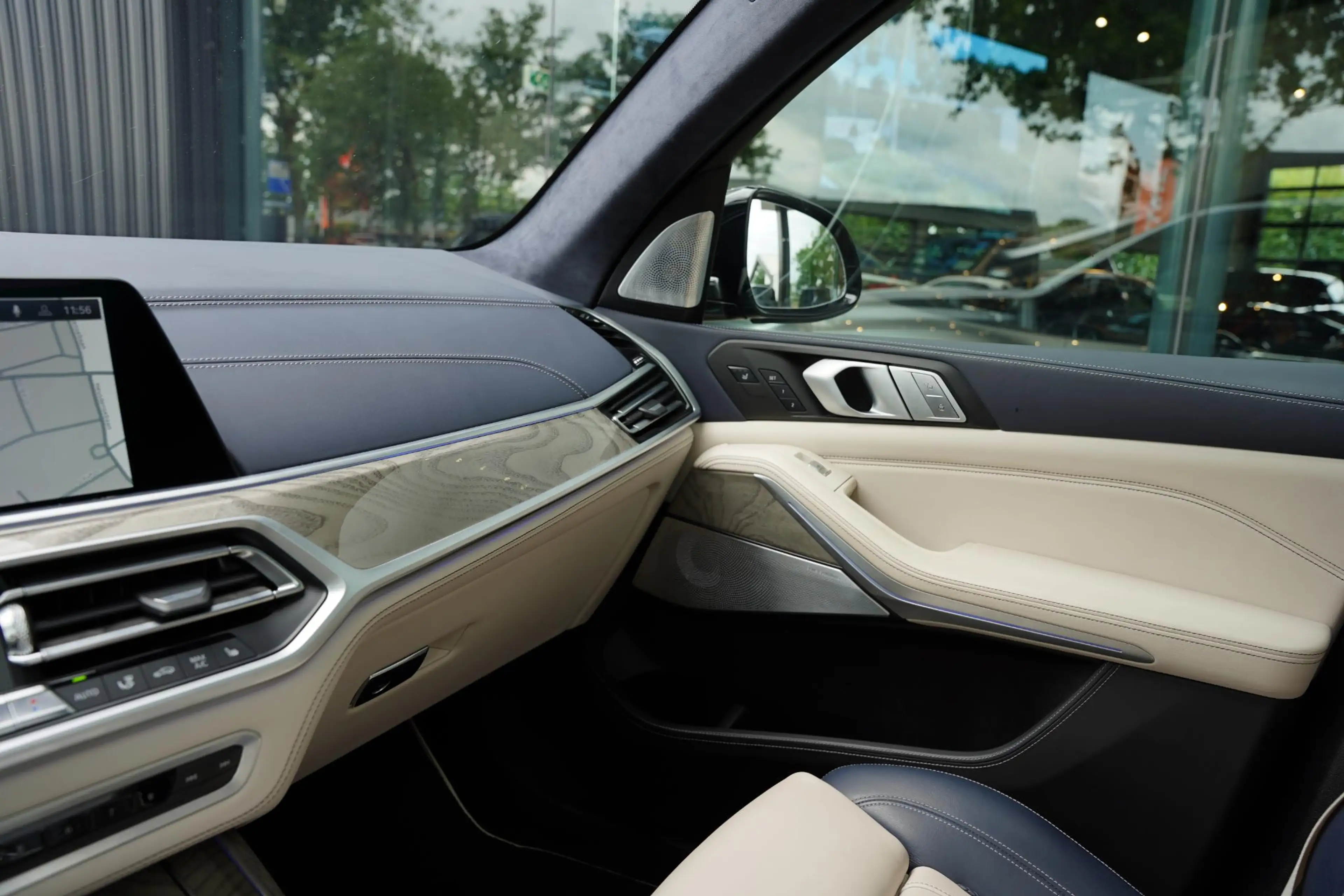 BMW X7 X-Drive 40 I / Individual / 6 Persoons / Bowers & — photo 22