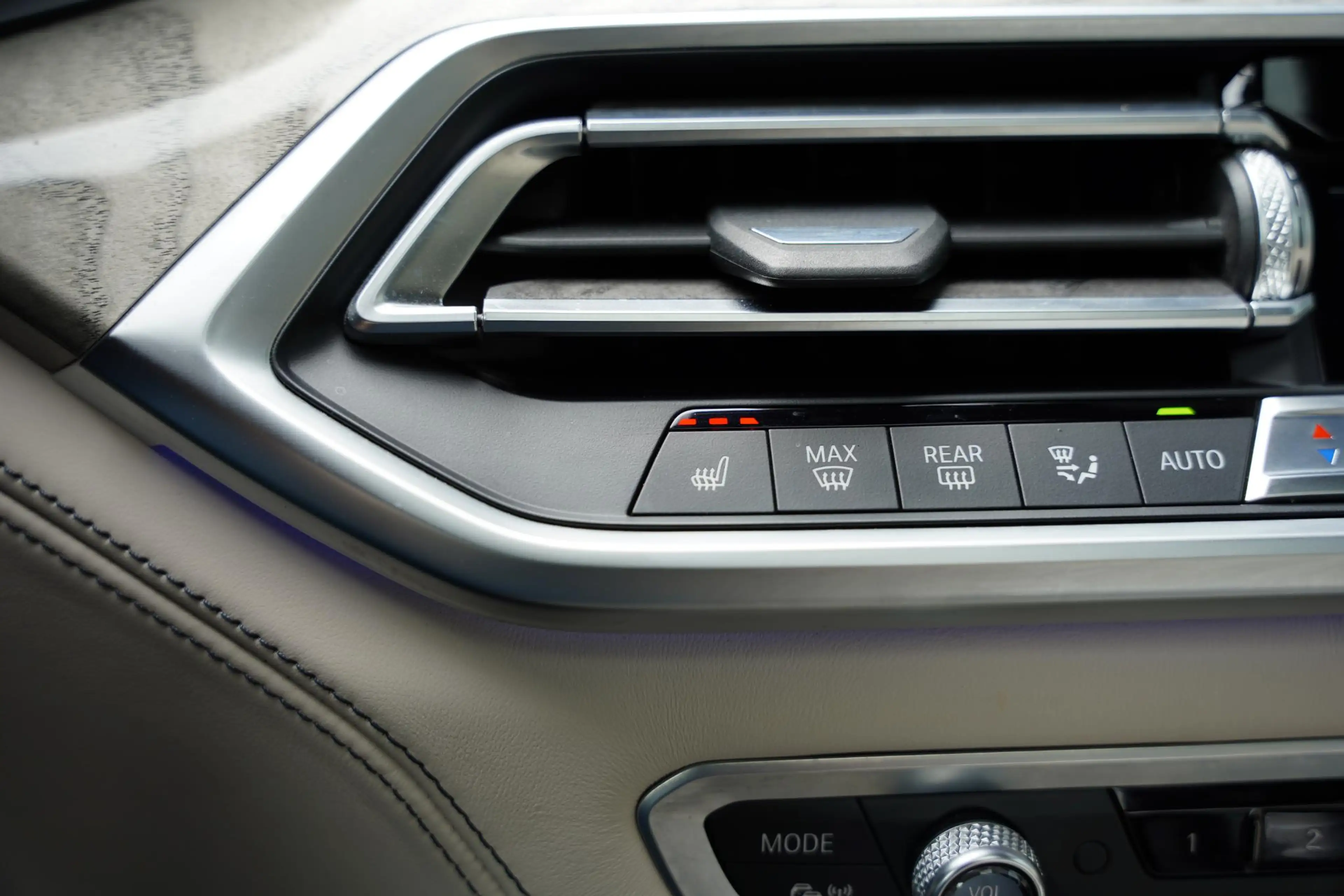 BMW X7 X-Drive 40 I / Individual / 6 Persoons / Bowers & — photo 20